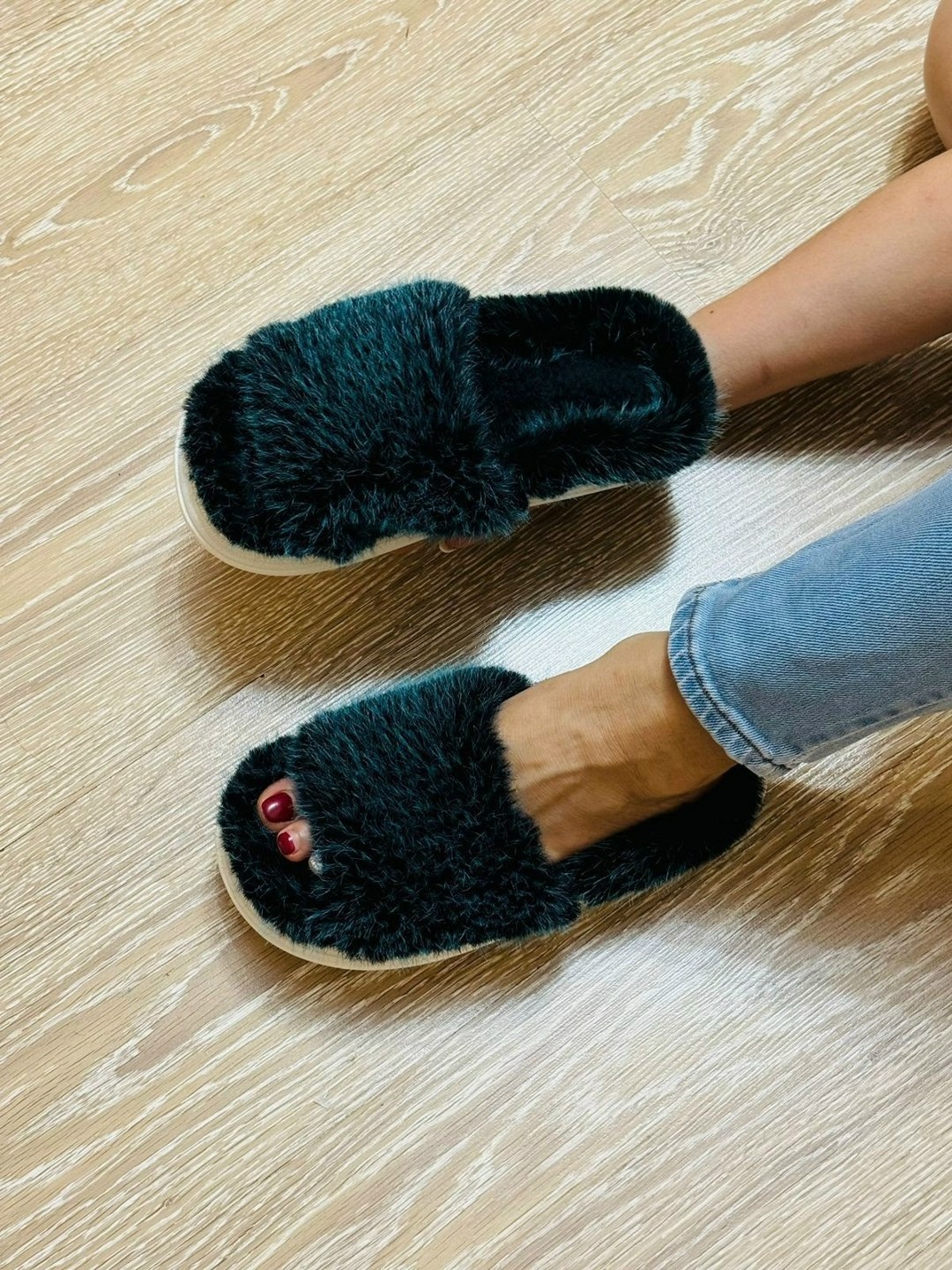 женские домашние тапочки,тапочки домашние меховые,тапочка женские домашние,тапочки с мехом брендовые,меховые тапочки