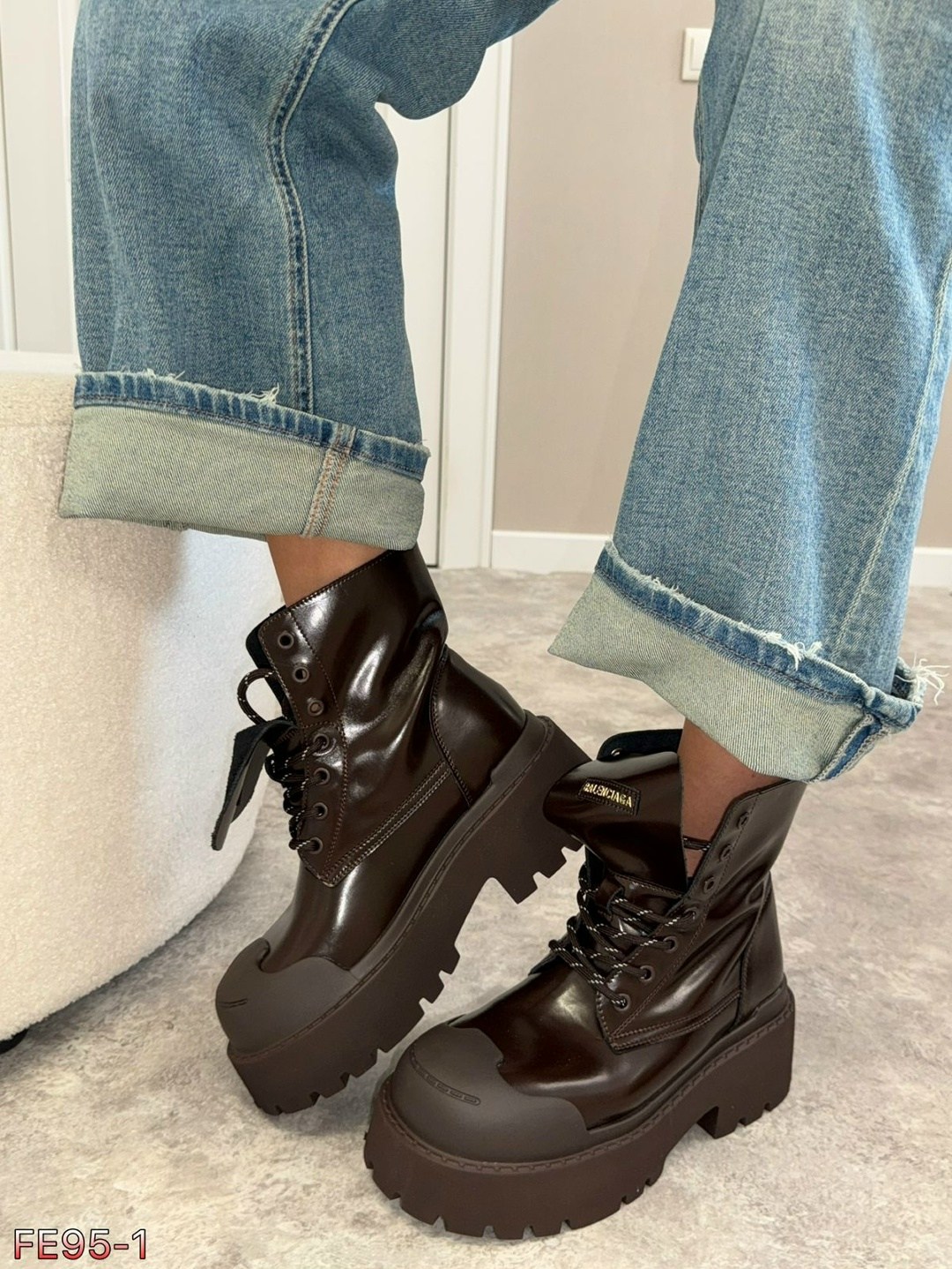 ,ботинки челси balenciaga,ботинки осенние balenciaga,ботинка,женские ботинки