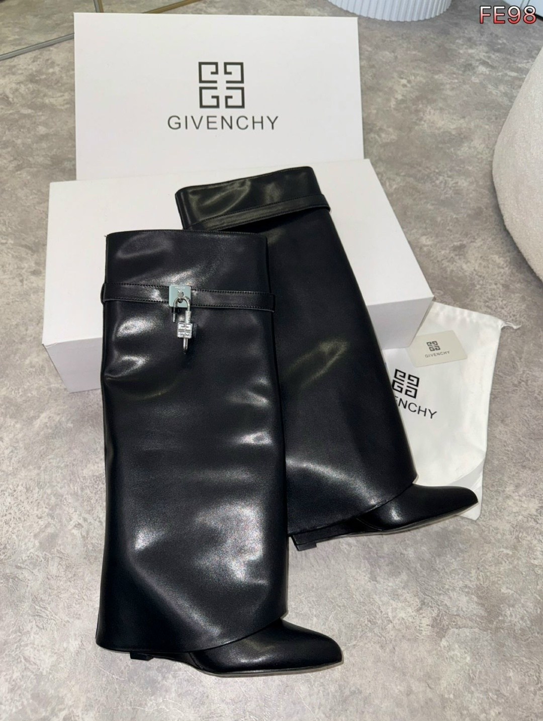 сапоги givenchy,живанши сапоги,кожаные сапоги givenchy,женские сапоги givenchy кожаные черные,дживанши сапоги