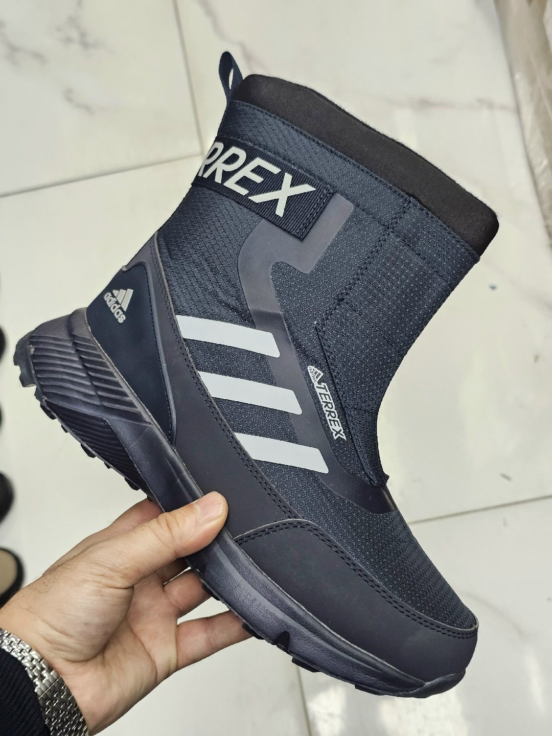 adidas дутики,дутики adidas terrex,дутики мужские зимние adidas terrex,дутики сапоги короткие зимние адидас adidas terrex,мужские дутыши adidas terrex