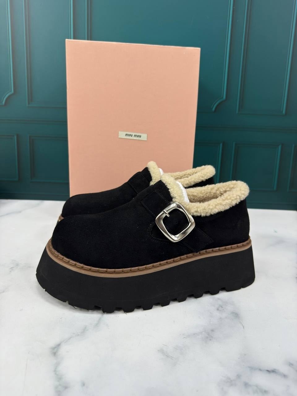 ,женская ,женские замшевые ботинки на меху prada темно-серые,лоферы с мехом,лоферы замш