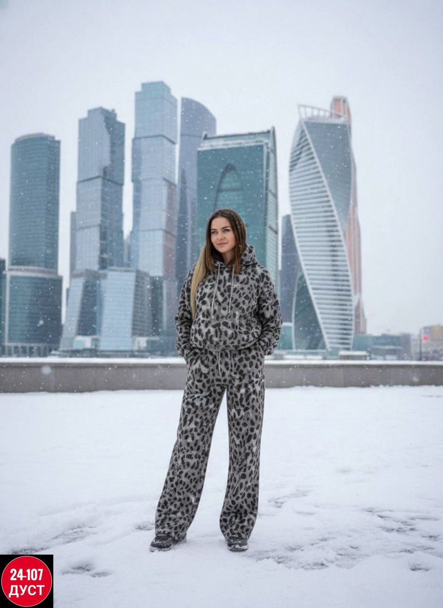 костюм женский,леопардовый костюм,,теплый костюм,костюм на флисе