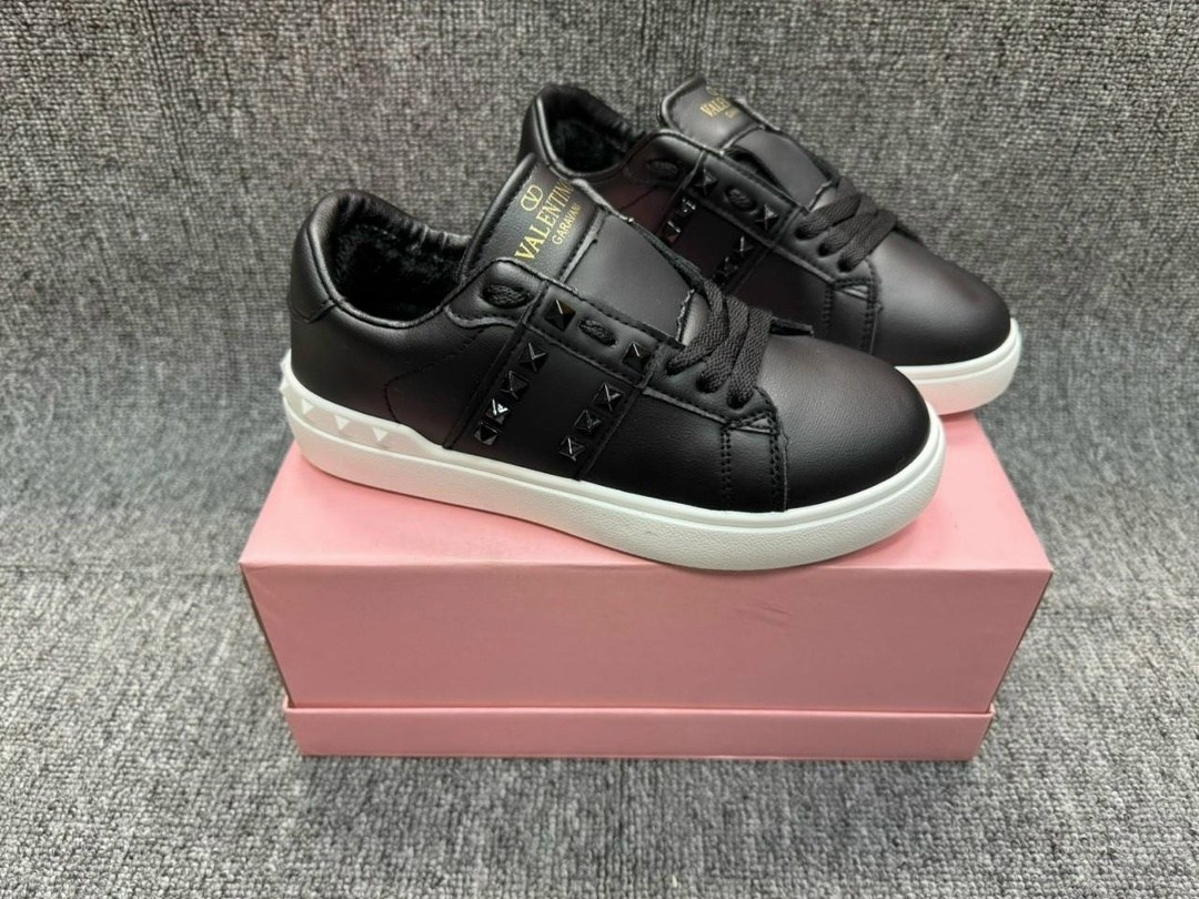 кроссовки valentino,,женские кроссовки valentino,кеды valentino garavani черные,valentino кеды