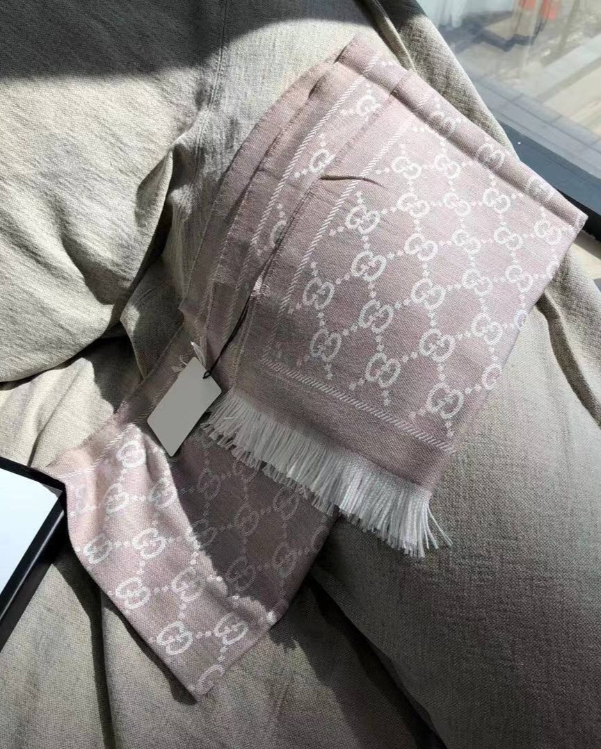 палантин гуччи кашемир,шарф gucci,шарф гуччи,шарф гуччи оригинал,шарф гуччи женский