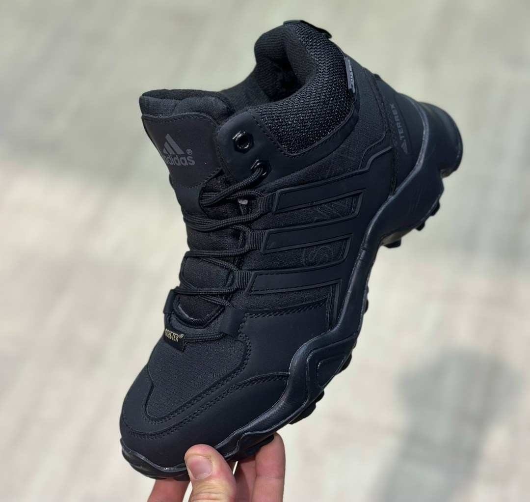 кроссовки adidas terrex black зимние из кожи,зимние ботинки adidas climaproof высокие,кроссовки мужские зимние adidas terrex,кроссовки adidas зимние,зимние кроссовки adidas terrex