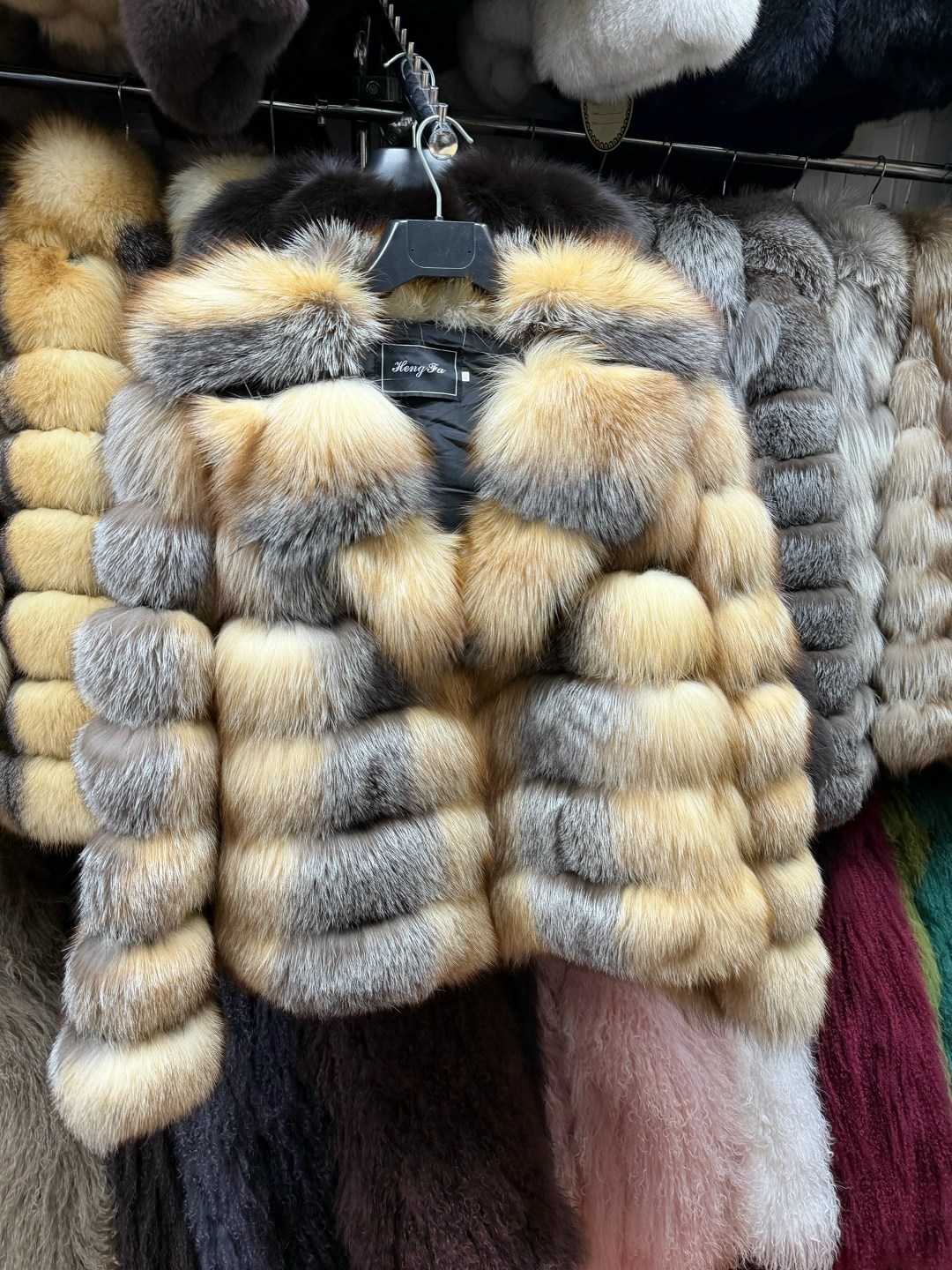 шуба песец,шуба из лисы,шуба,шуба из песца,шуба песец с воротником