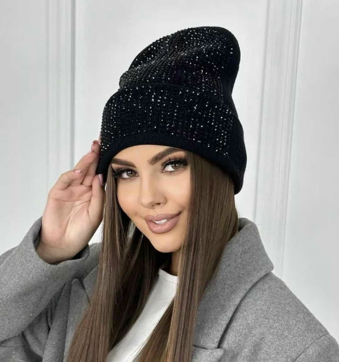 шапка бини со стразами,шапка женская,шапка женская зимняя бини вязаная,шапка женская со стразами,шапка зимняя бини