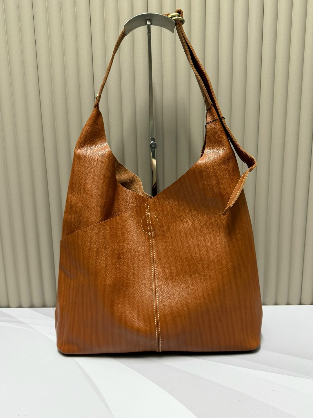 женская сумка-хобо из мягкой натуральной кожи,женская сумка-хобо из натуральной кожи,сумка,женская сумка,женская кожаная сумка