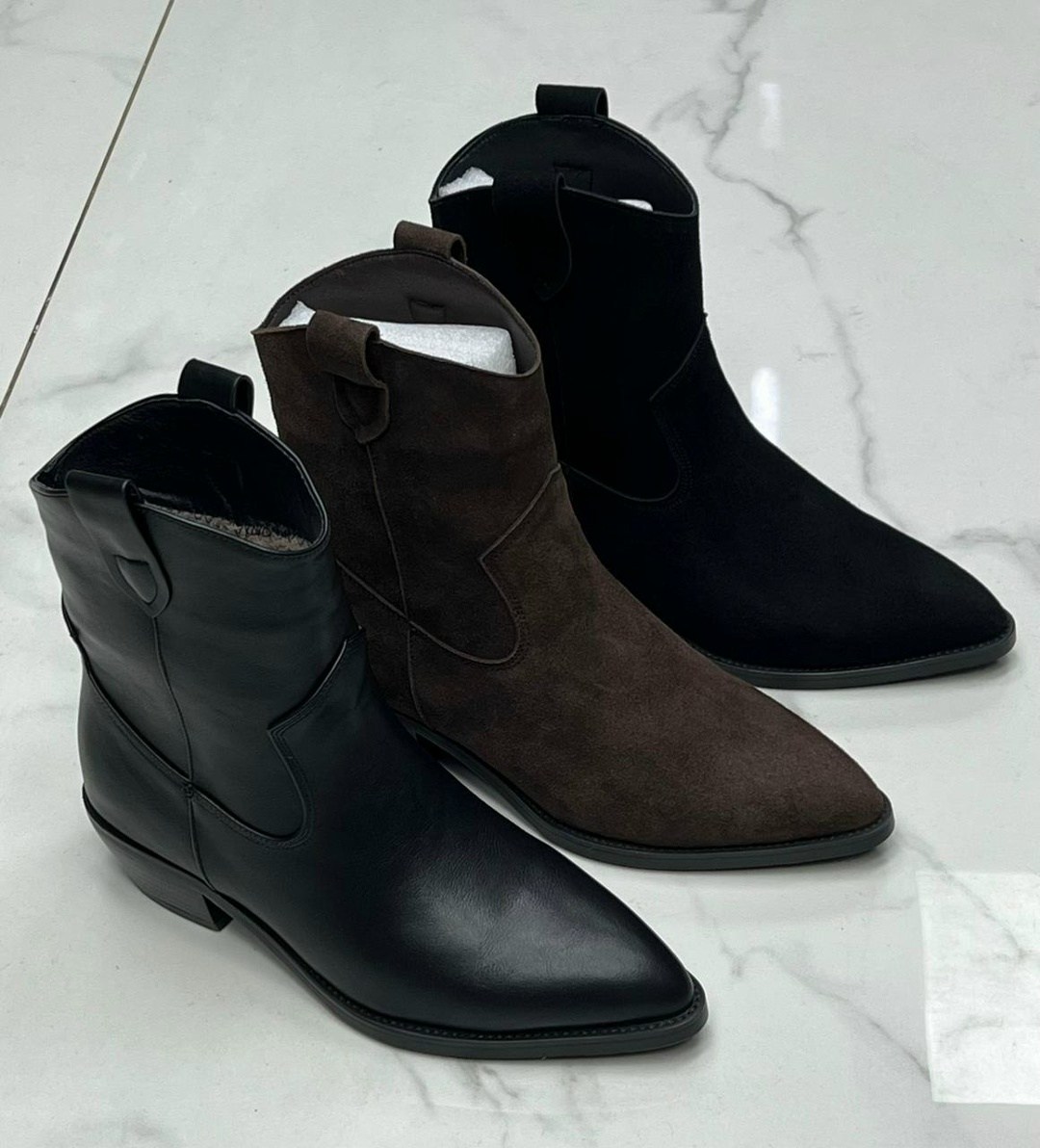 ,казаки замшевые эконика,казаки женские натуральная замша,казаки женские,казаки демисезонные ботинки замшевые