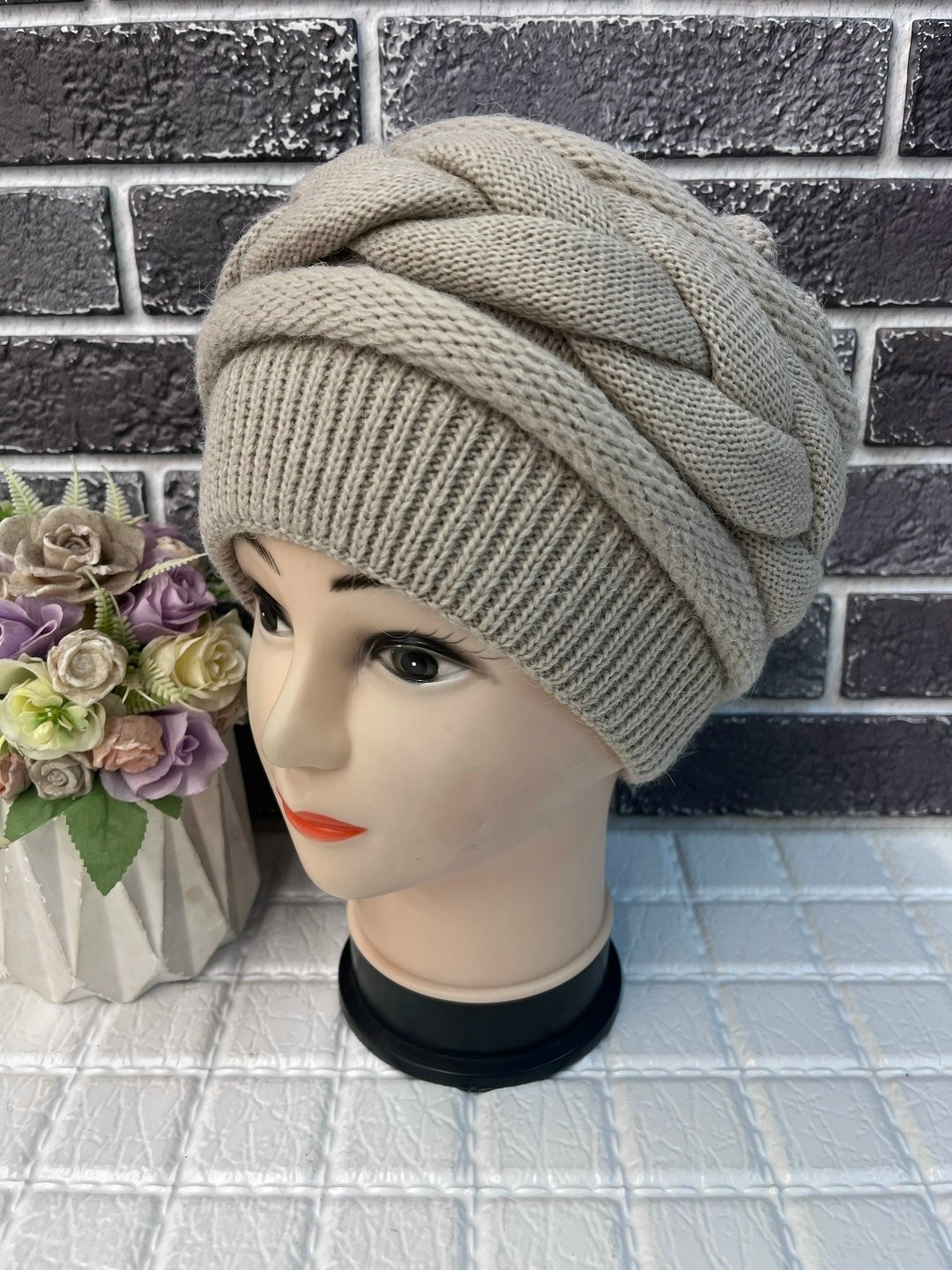 женская вязаная шапка,вязаная шапка,шапка зимняя вязаная,вязаные шапки для женщин,шапка женская