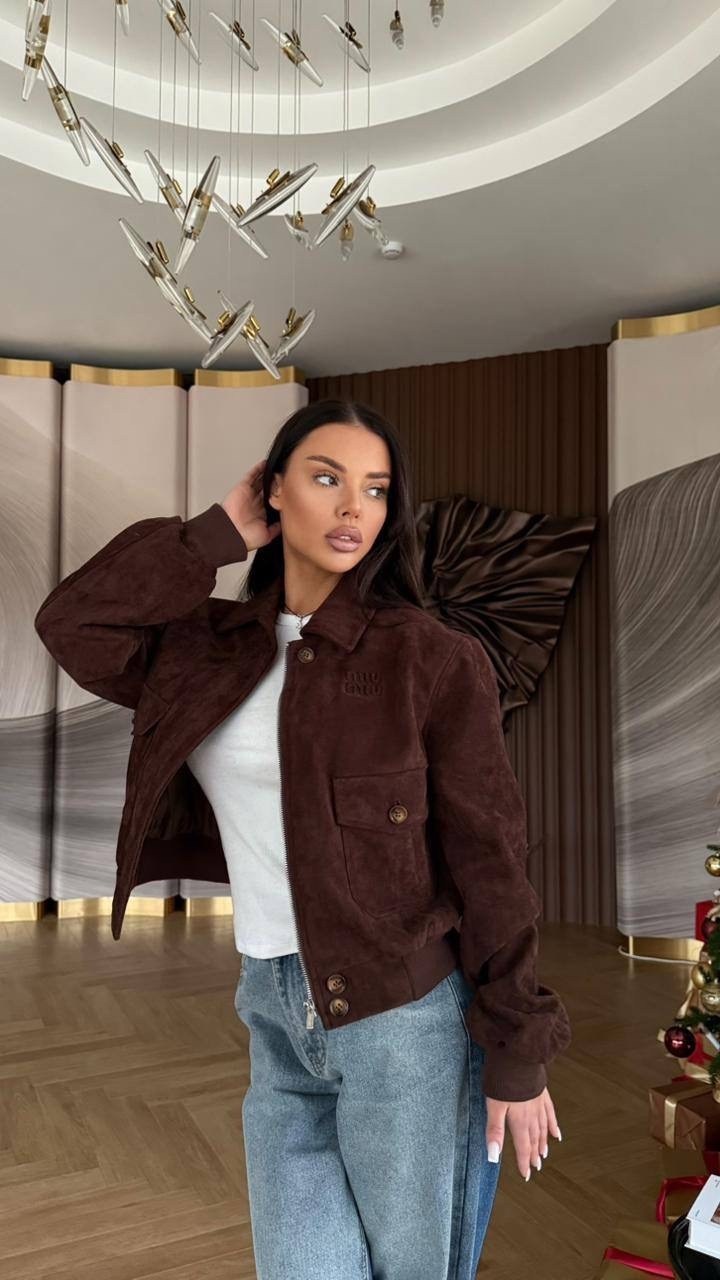 бомбер укороченный оверсайз замшевый куртка рабочего тренд saint shine,бомбер замшевый оверсайз ponto russo,женская куртка бомбер из эко замши коричневого цвета,куртка бомбер замшевая оверсайз lofus,з