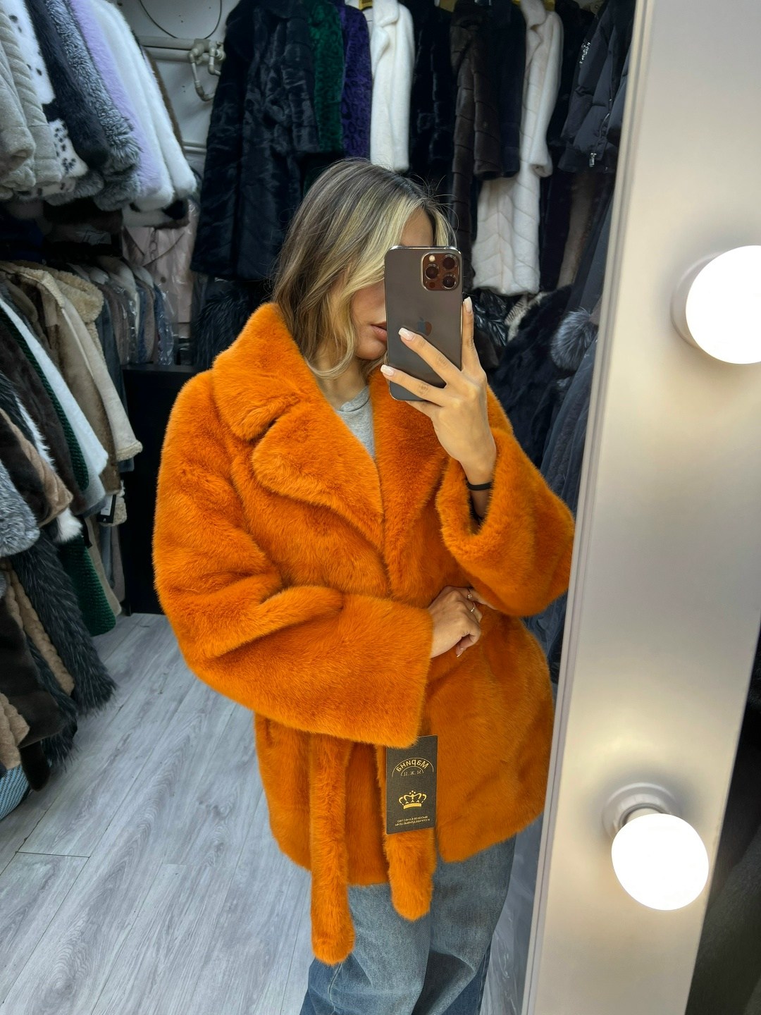 оранжевая шуба,шубка,женская шуба,шуба искусственная,шуба из экомеха