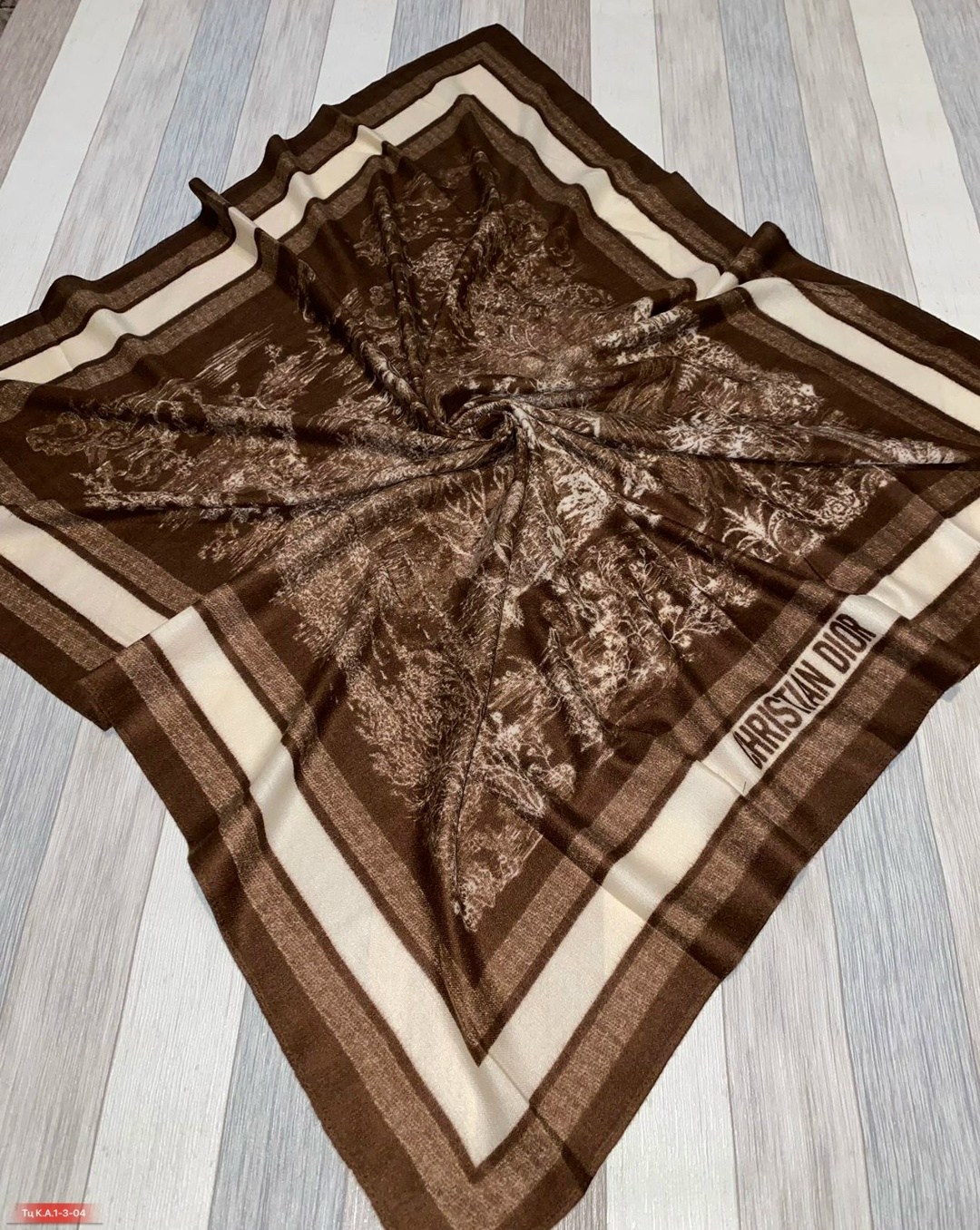 брендовый платок,платки диор,женские платки,шелковый платок,шарфы для женщин