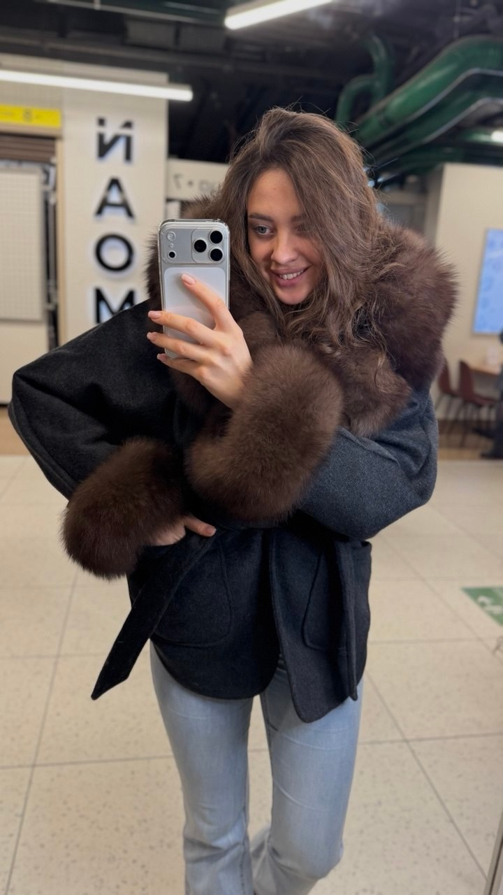 пальто кашемировое с мехом песца,пальто с мехом,пальто с натуральным мехом,женское пальто с песцом кашемировой,кашемировое пальто с мехом финского песца