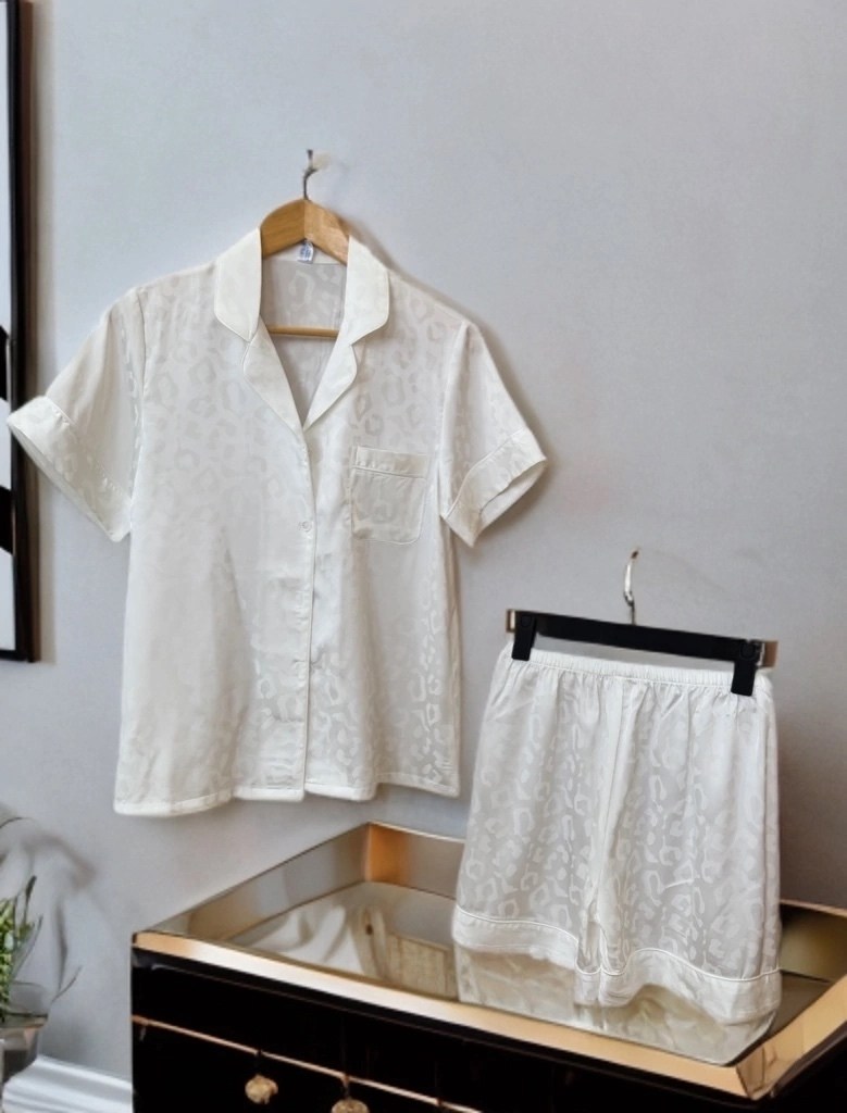 пижама комплект,пижамы женски,пижамы для дома,шелковая пижама,пижама шортами