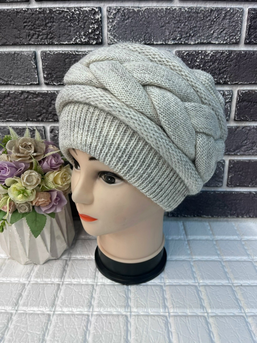 женская вязаная шапка,вязаная шапка,шапка зимняя вязаная,вязаные шапки для женщин,шапка женская
