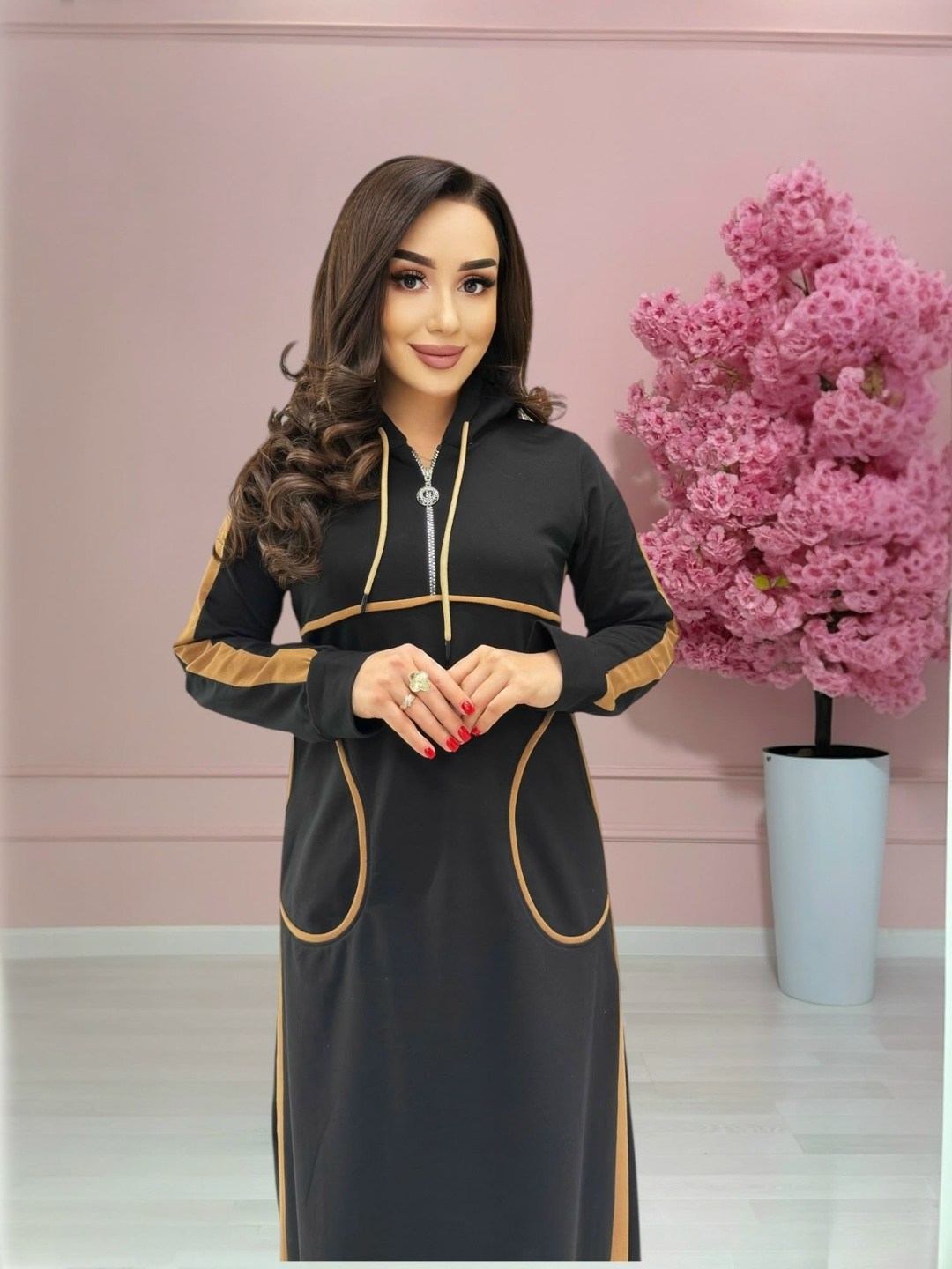 платье спортивное с капюшоном,платье длинное спортивное,платье с капюшоном длинное спортивное,платье с капюшоном,платье спортивное