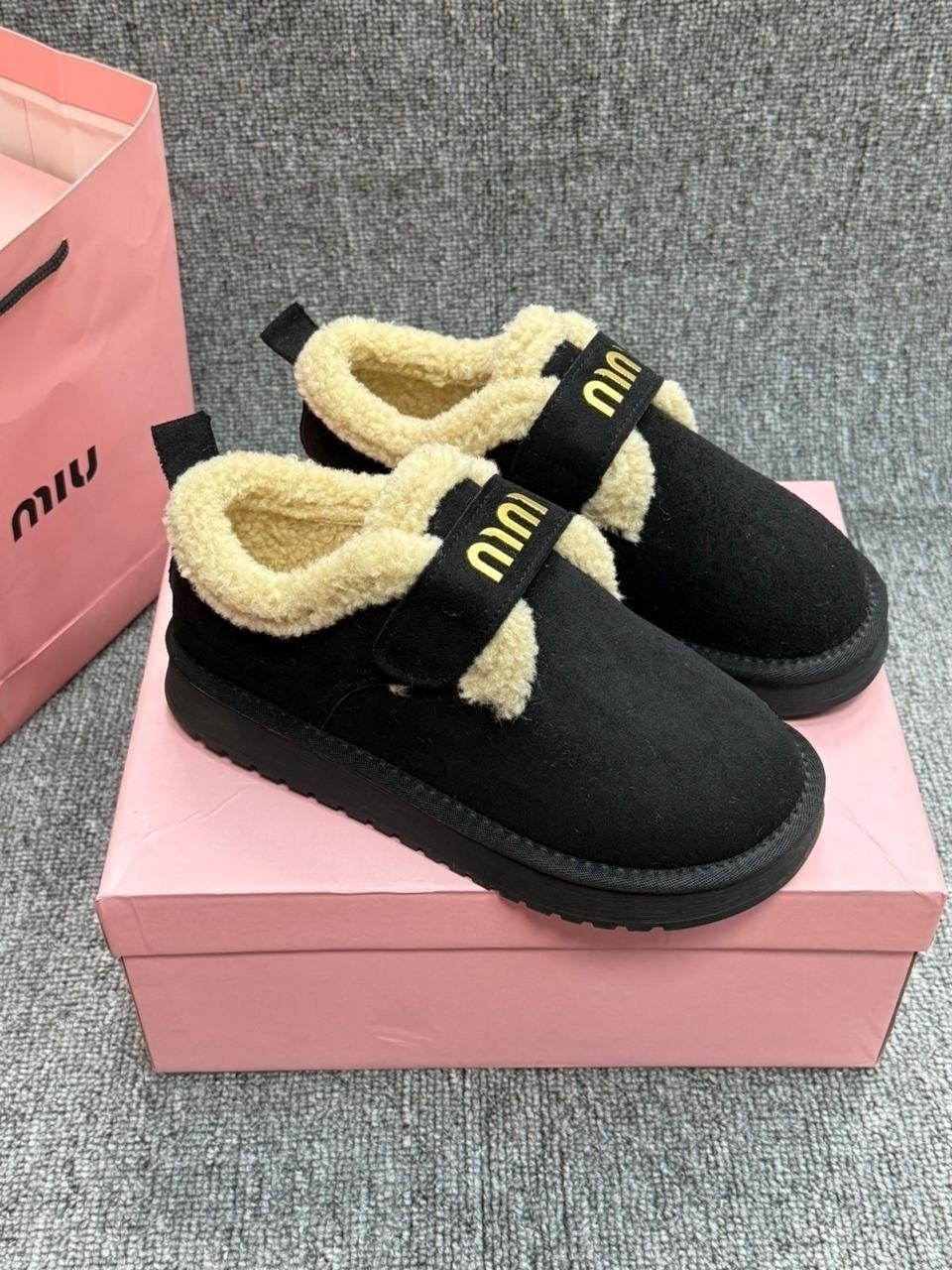 ,меховые замшевые туфли на плоской подошве на платформе,повседневная женская  лоферы с меховыми сабо на платформе круглым носком,женская ,зимняя женская