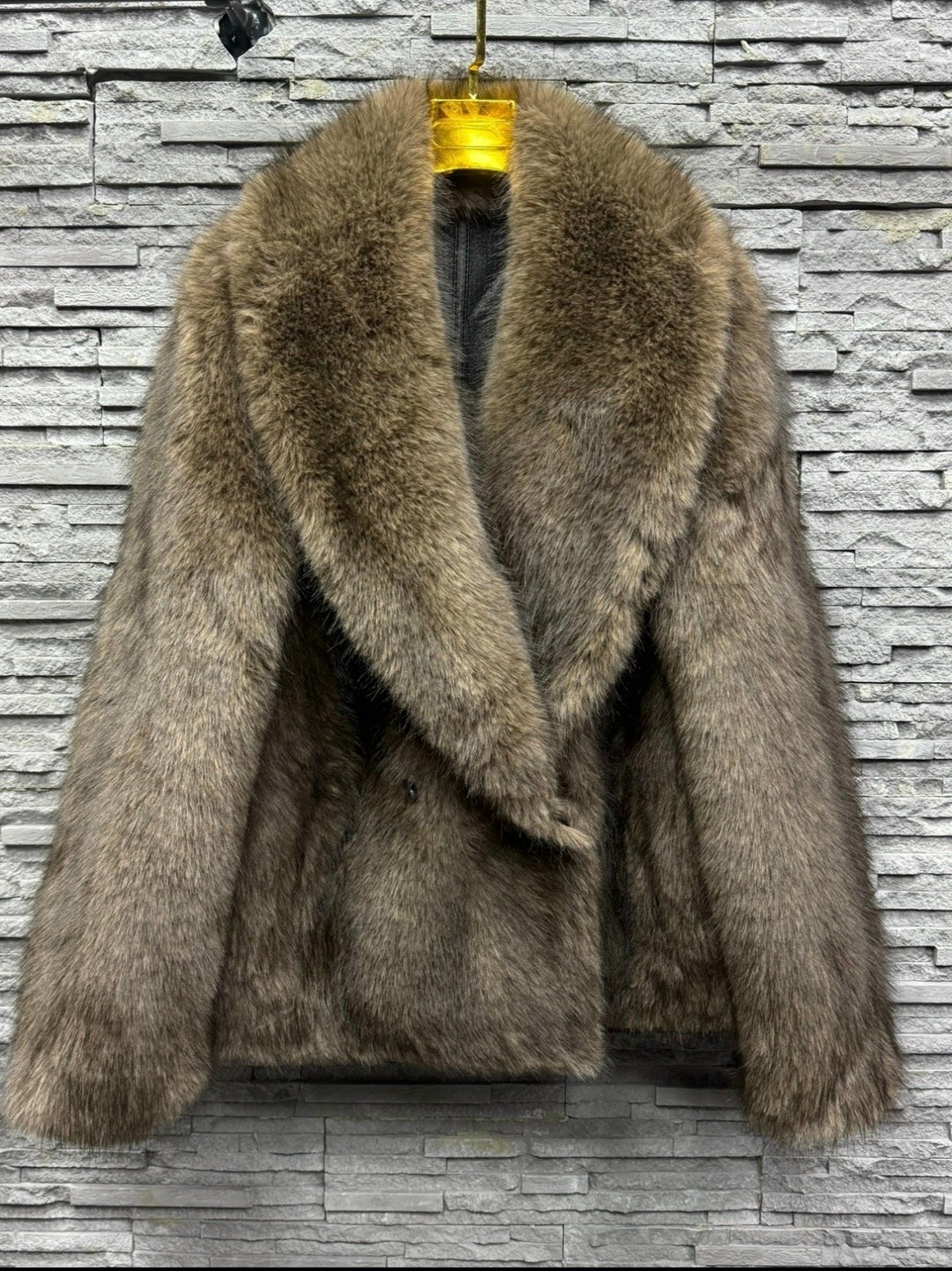 кожаная куртка с мехом,куртка кожаная с меховым воротником,женская дубленка,кожаная куртка,куртка с мехом