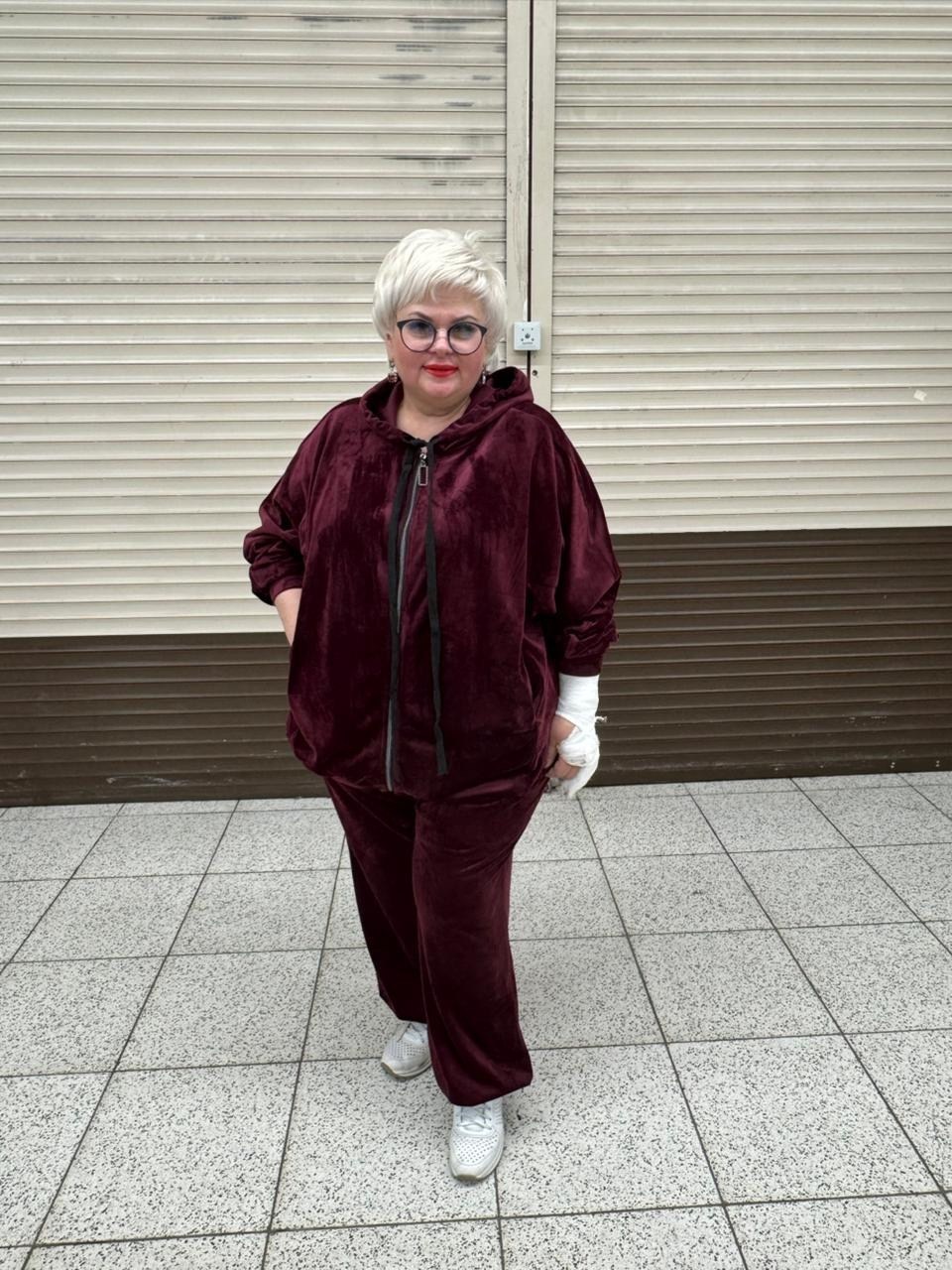 велюровый костюм спортивный,велюровый спортивный костюм больших размеров,женский велюровый костюм,велюровые костюмы,велюровый костюм больших размеров