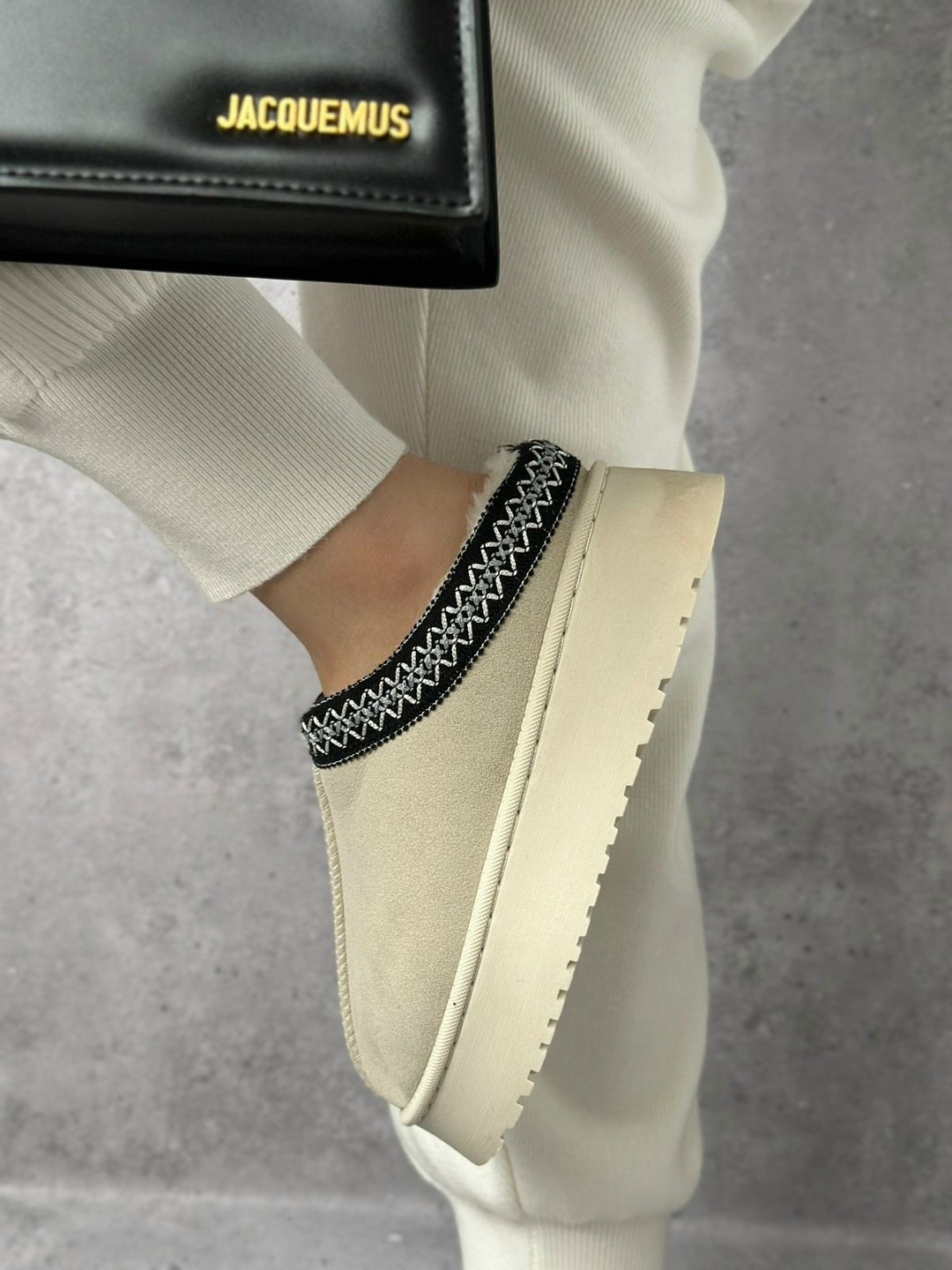 угги короткие мини на толстой подошве ugg fayz shoes,женские угги,,угги,угги женские короткие на платформе мюли зимние автоледи olypoly