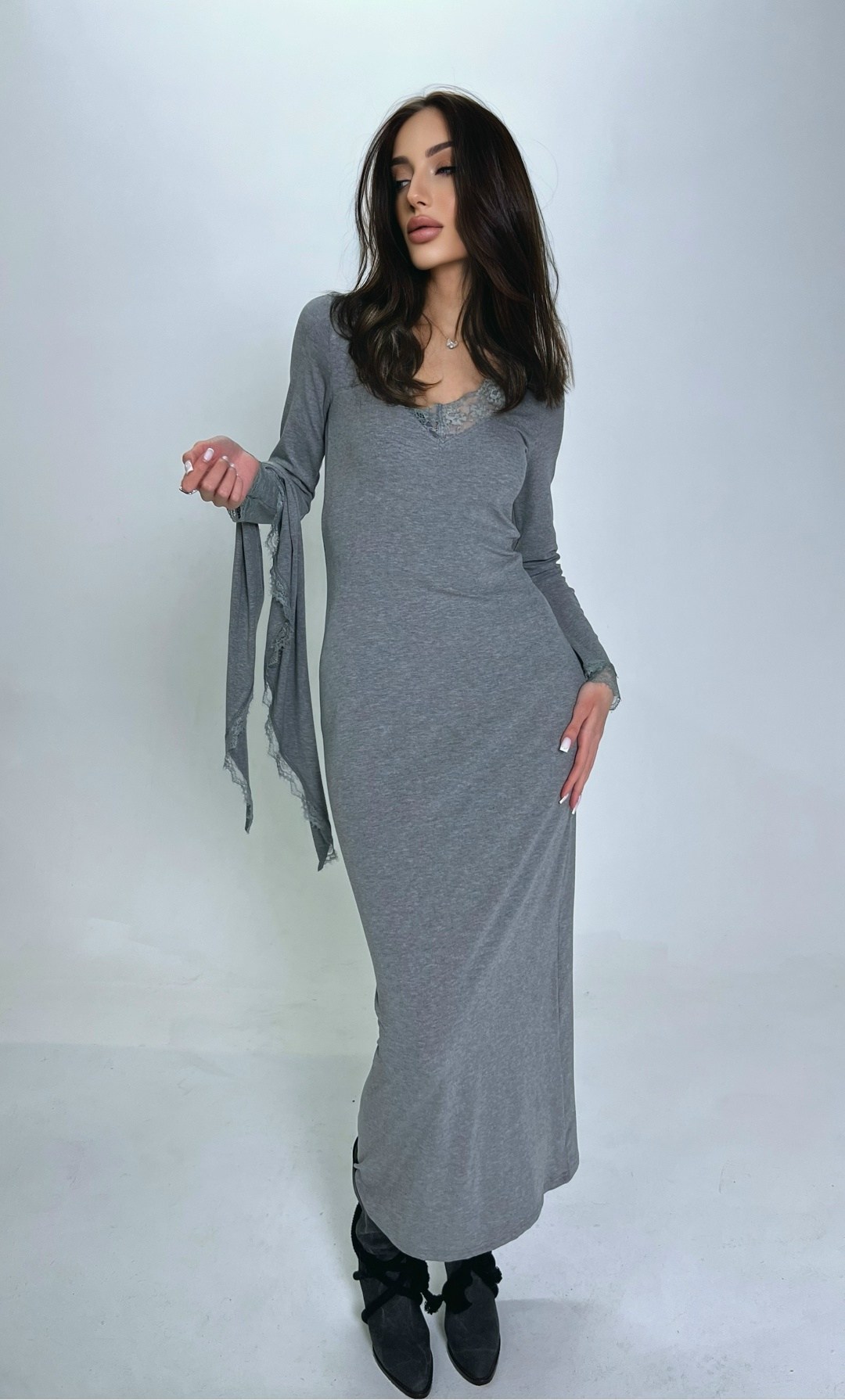 платье с капюшоном,трикотажное платье,трикотажное платье с капюшоном,платье длинное с капюшоном,платье макси с капюшоном