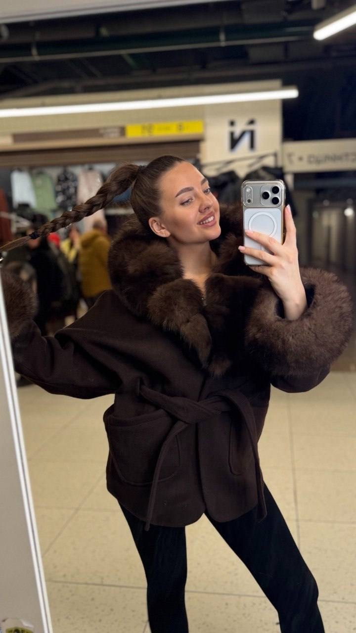 кашемировое пальто с мехом песца,женское пальто с песцом кашемировой,пальто с мехом,пальто с натуральным мехом,пальто кашемировое с мехом финского песца