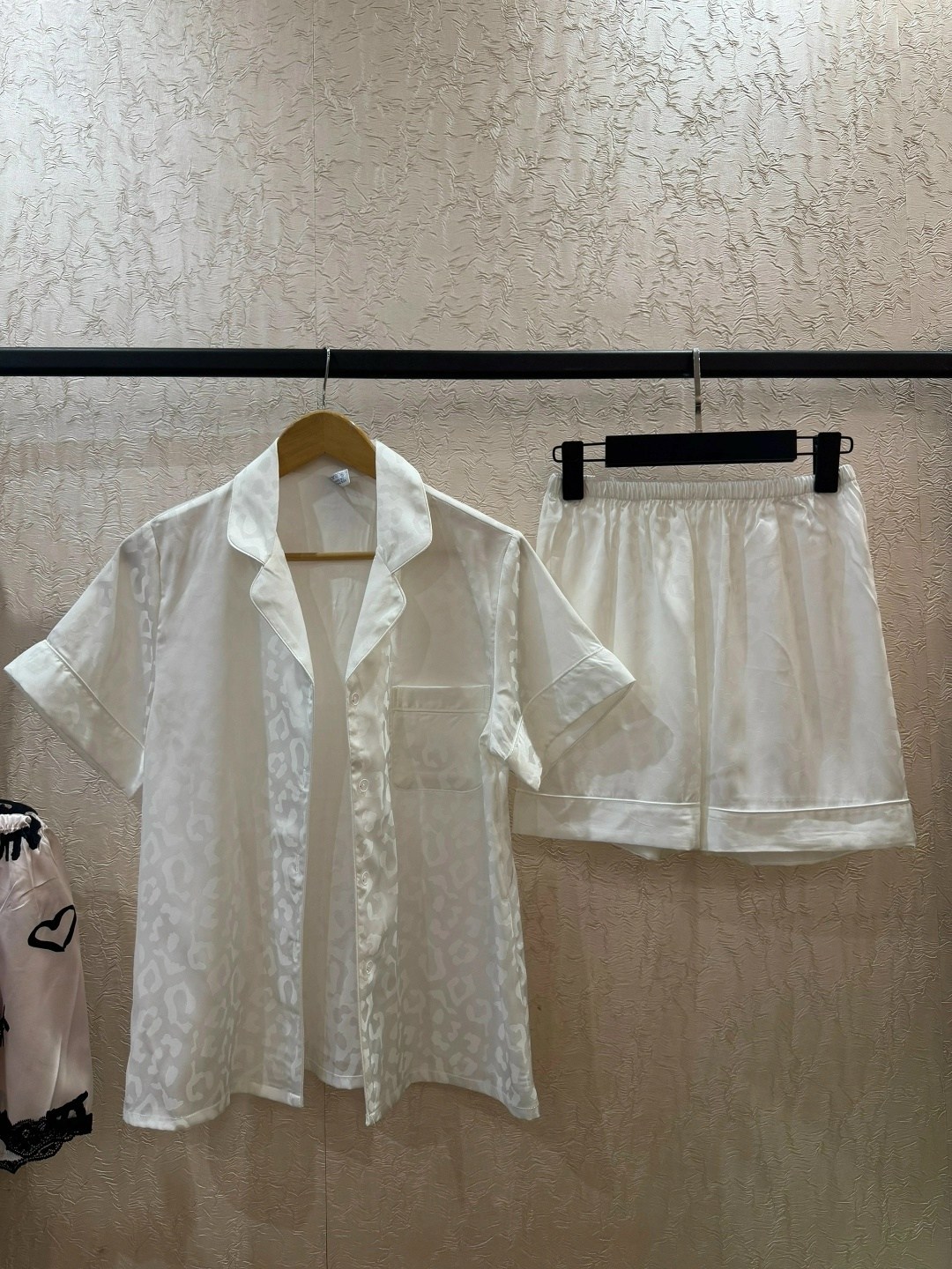 пижама комплект,пижамы женски,пижамы для дома,шелковая пижама,пижама шортами