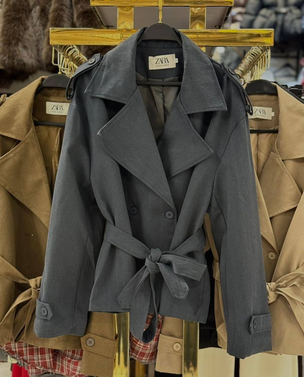 короткий тренч,тренч женский,тренч бежевый,тренч с поясом