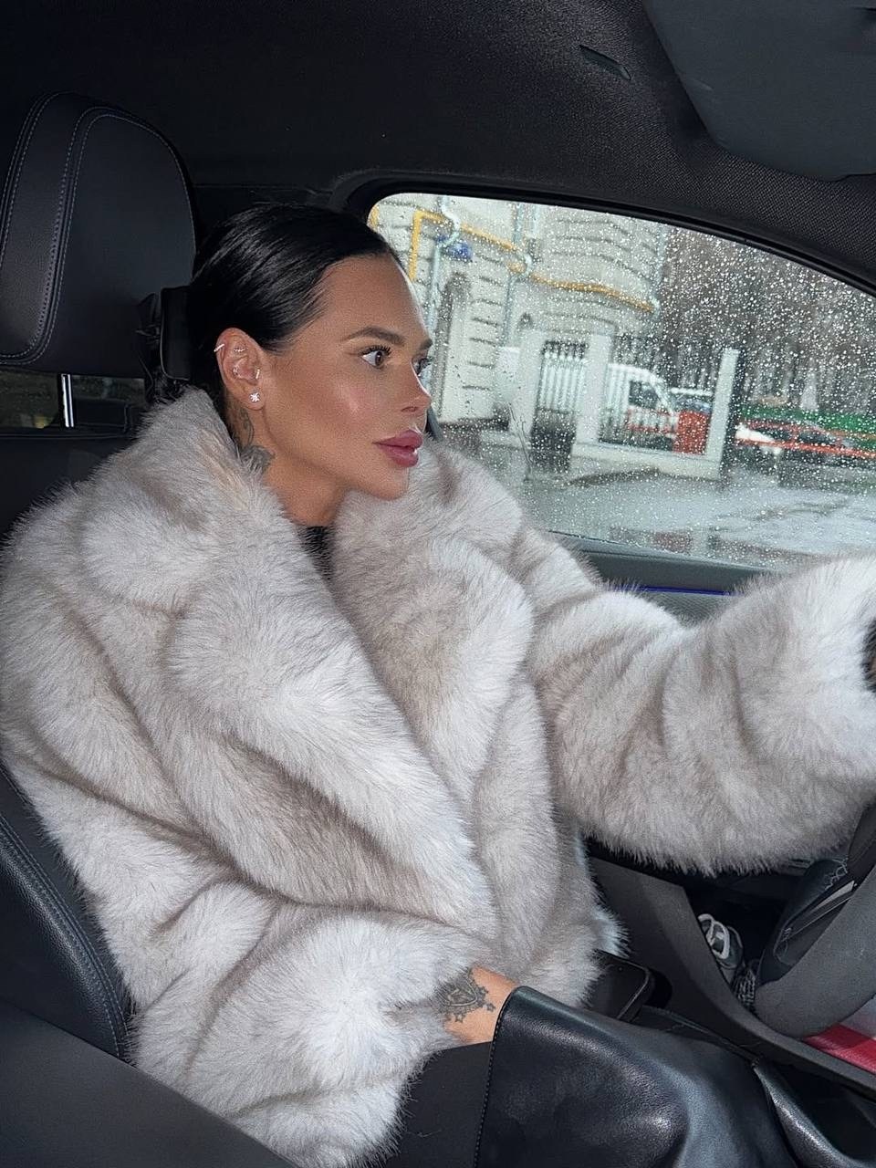 кристина сафронова,инстаграмщицы кристина сафронова,кристина сафронова safronovakristinaofficial,топ 100 звездный instagram,кристина сафронова и эмиль