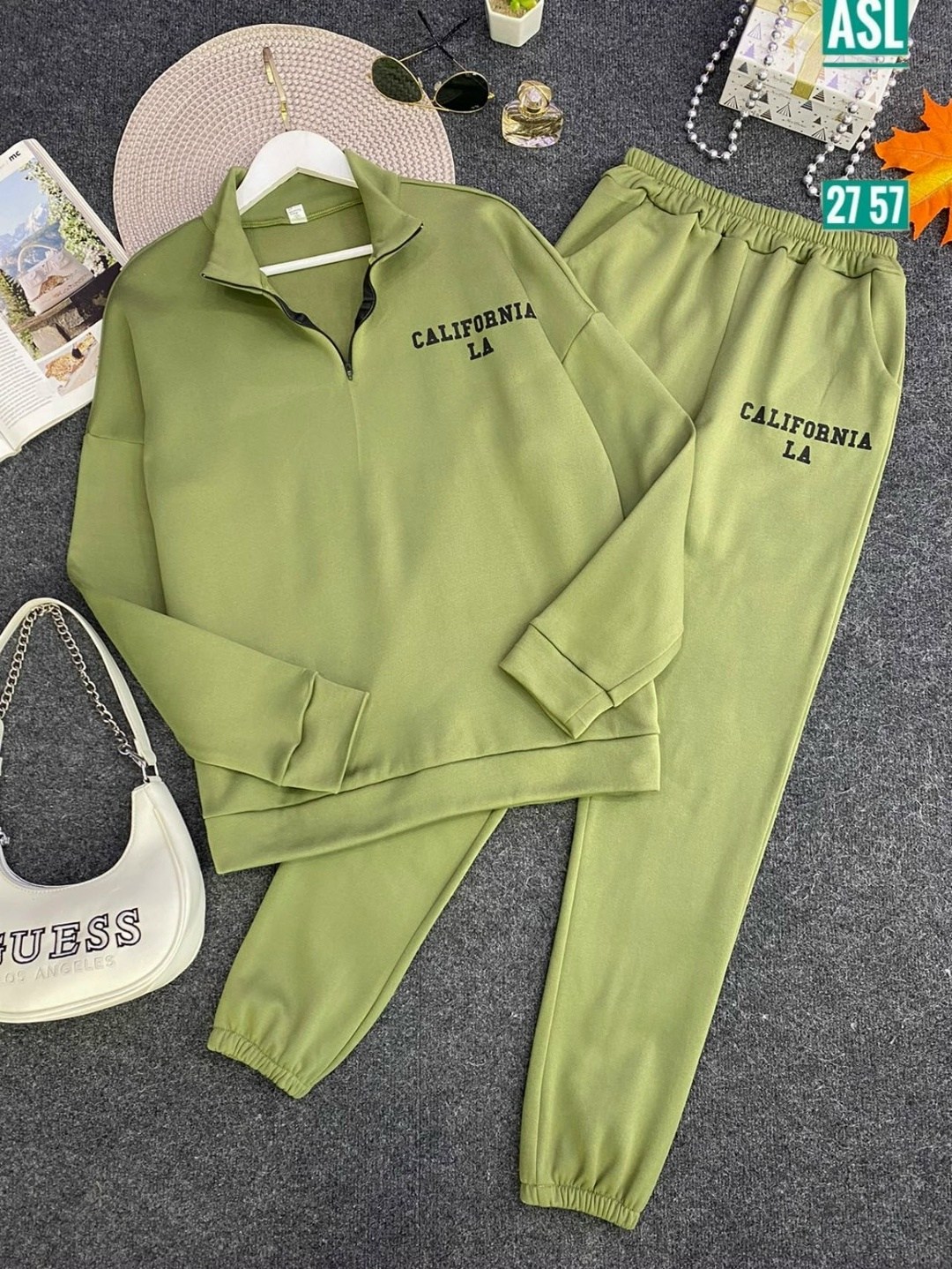 костюм на флисе,женский спортивный костюм на флисе,спортивные костюмы на флисе,женский спортивный костюм,костюм женский флисовый