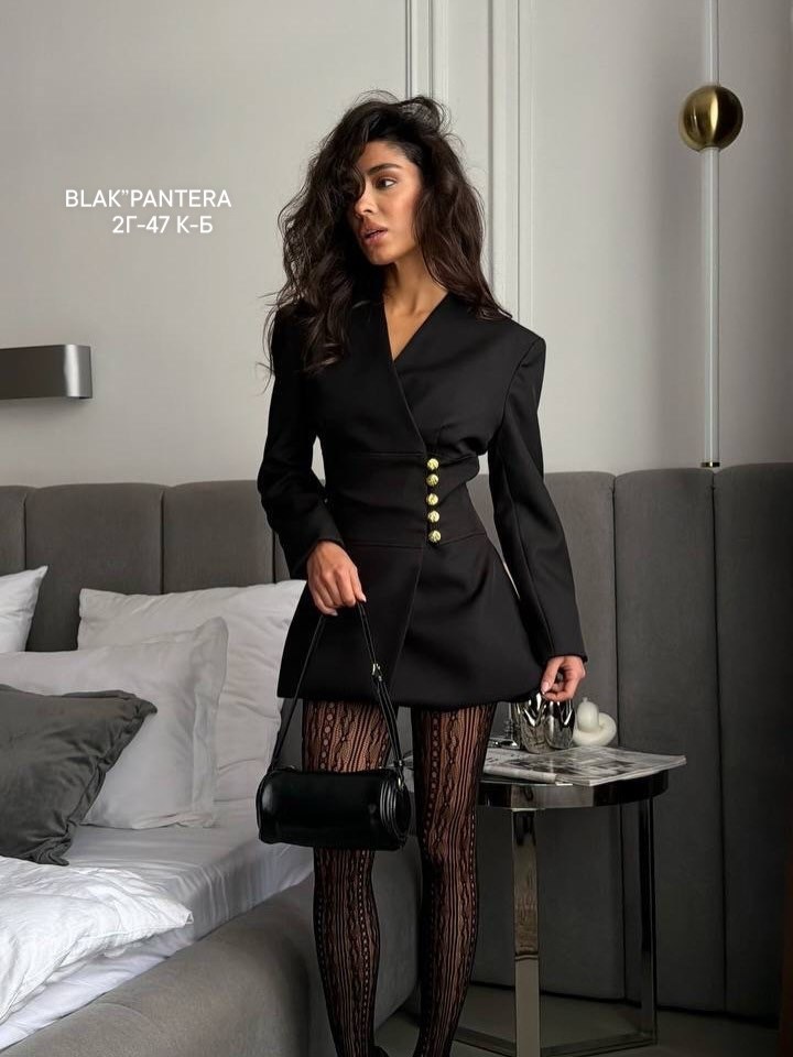 стиль одежды,стильные наряды,женская мода,девушка в колготках