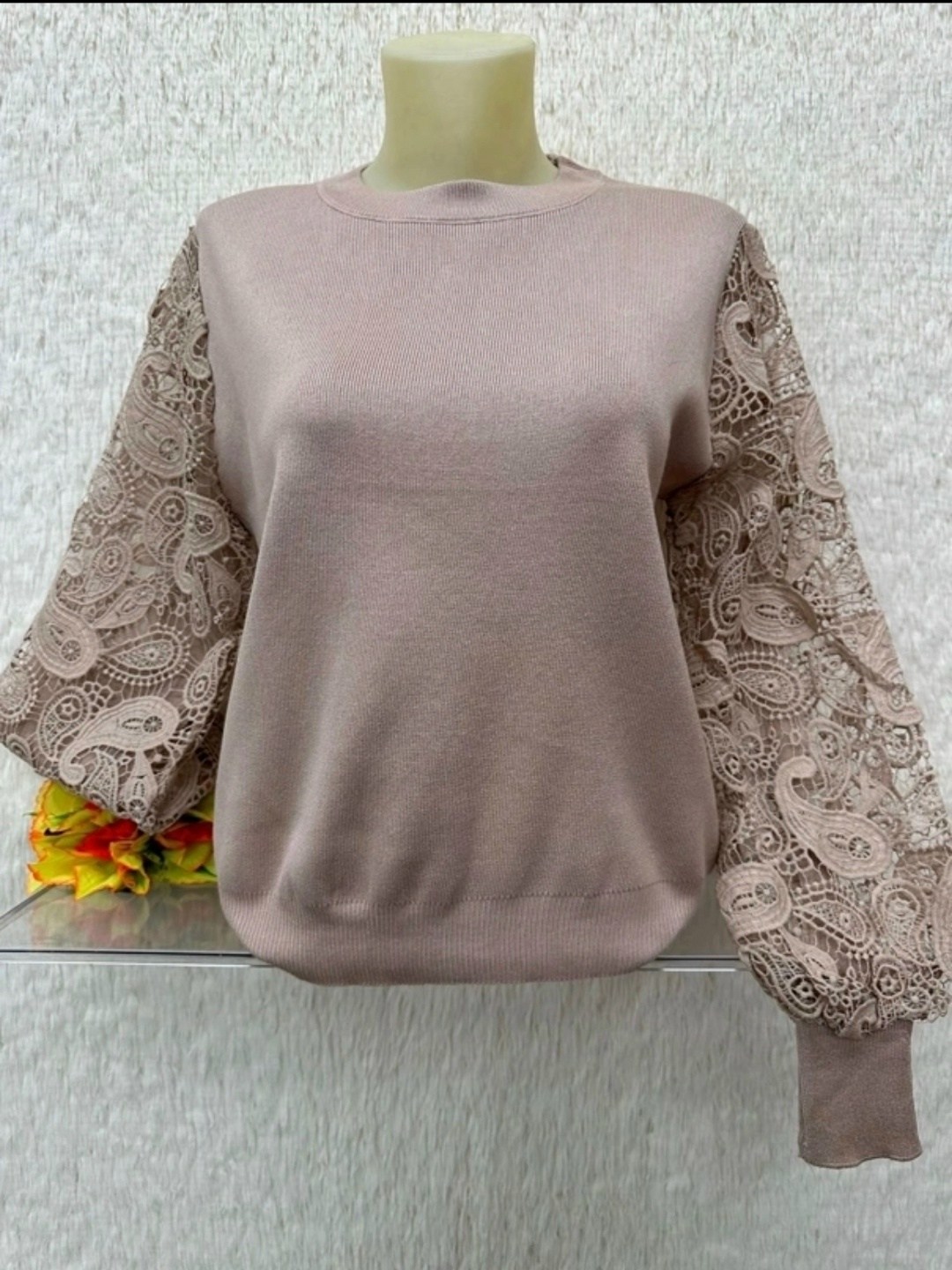 повседневная кофта,кофта женская,кофта с кружевными рукавами,нарядная кофта,кофта с ажурными рукавами