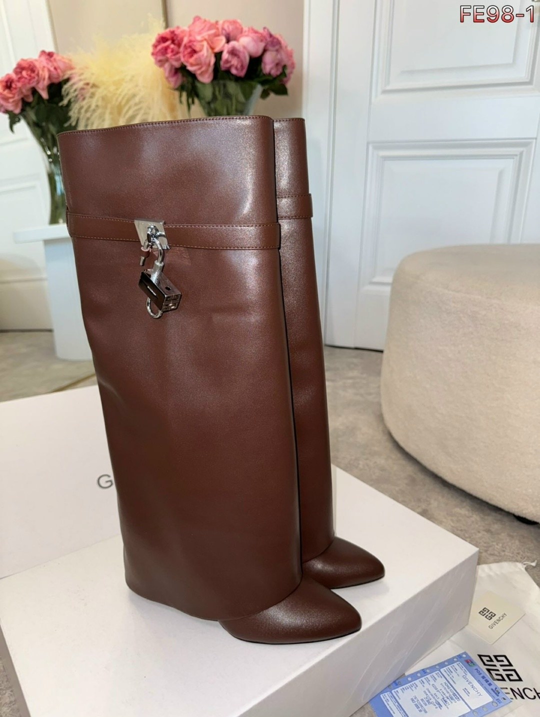 сапоги givenchy,живанши сапоги,кожаные сапоги givenchy,женские сапоги givenchy кожаные черные,дживанши сапоги