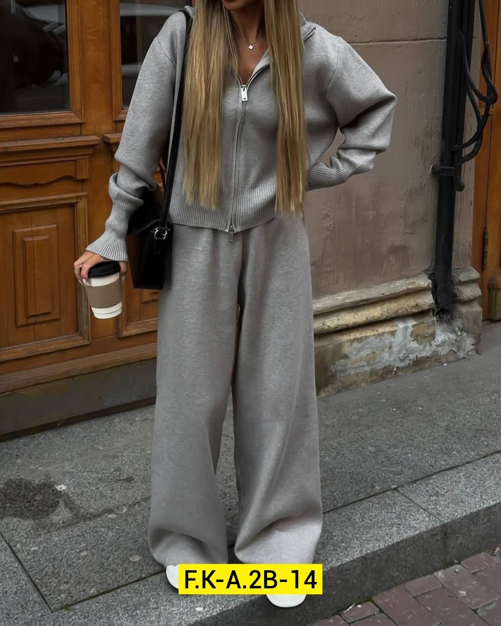 костюм женский,трикотажный костюм,костюм двойка,женский костюм на флисе,костюм женский стильный