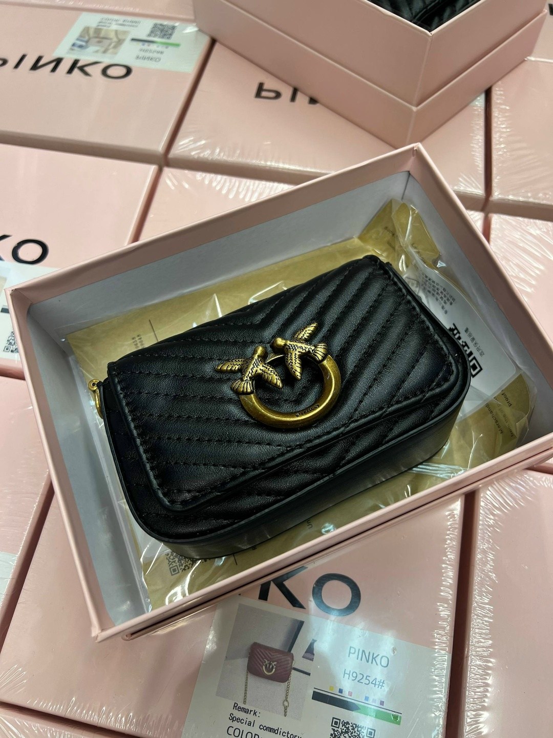 сумка pinko,сумка,женская сумка pinko,pinko сумка на плечо,сумка женская