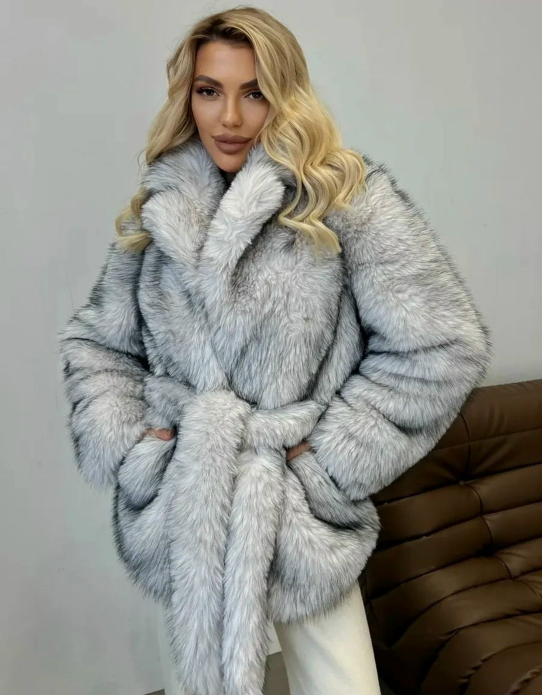 искусственная шуба,шубка,шуба,женская шуба,шуба песец