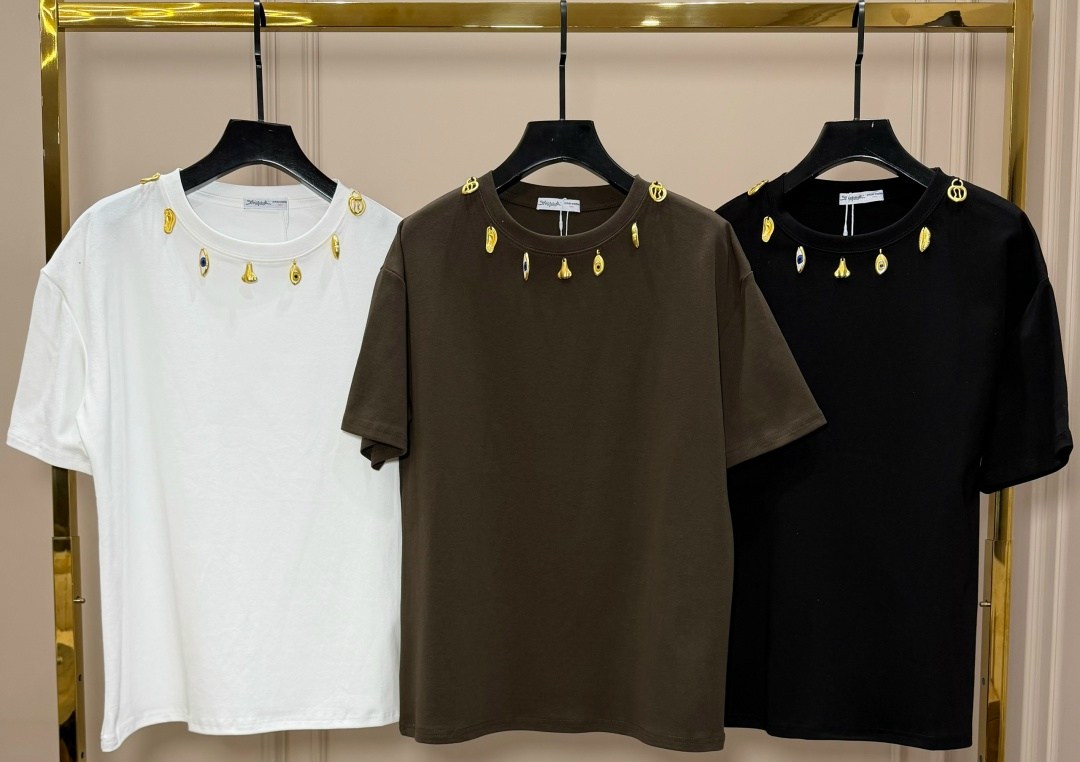 футболка со стразами,женская футболка,одежда футболка,брендовые вещи,трикотажная футболка