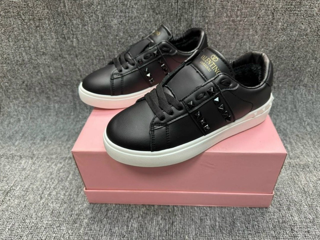 кроссовки valentino,,женские кроссовки valentino,кеды valentino garavani черные,valentino кеды