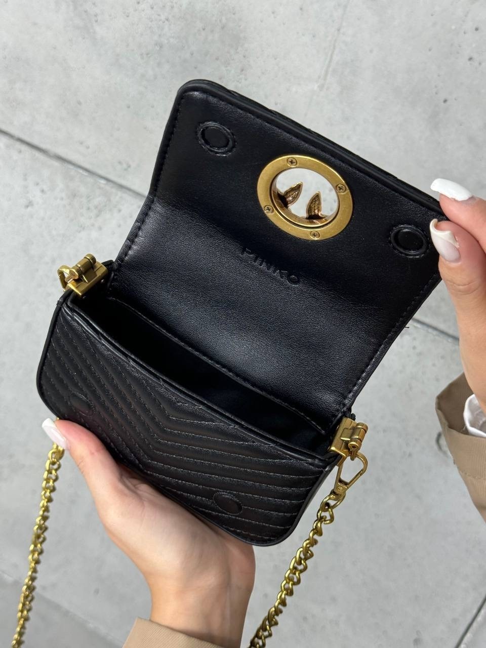 сумка pinko,сумка,женская сумка pinko,pinko сумка на плечо,сумка женская