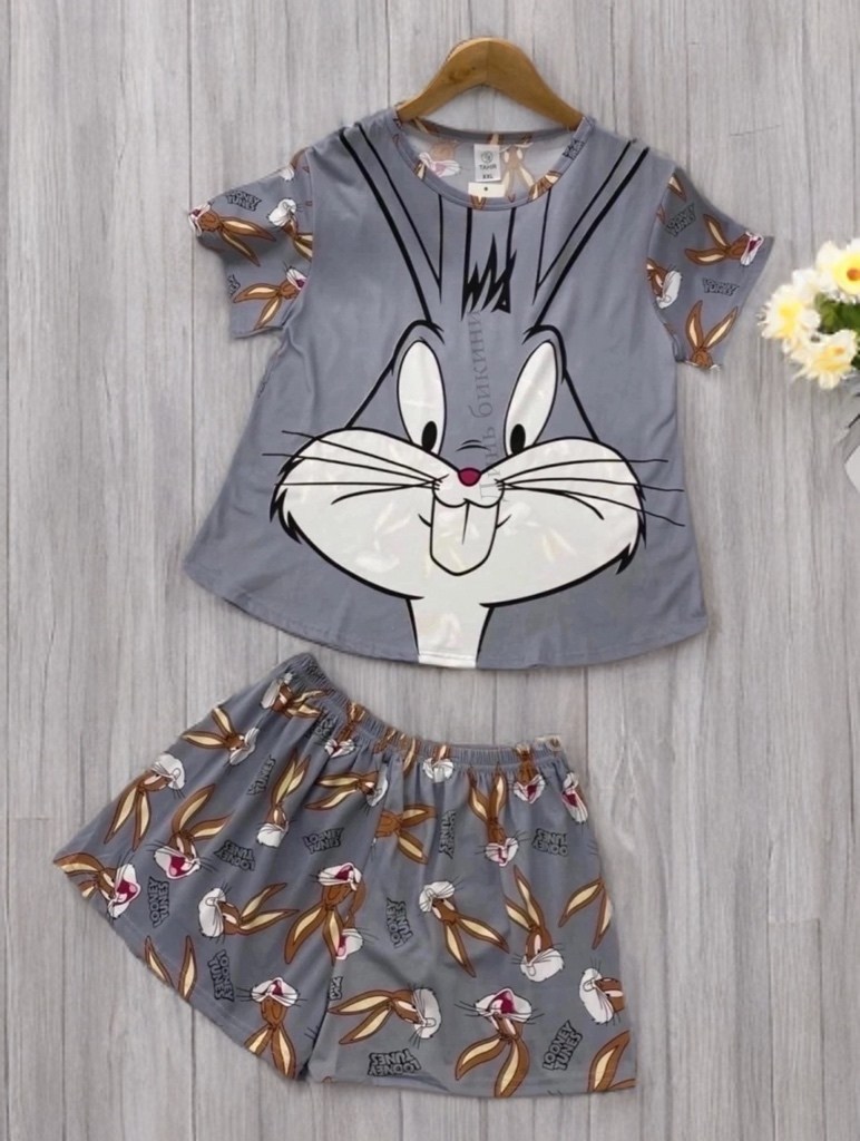 пижама с багз банни женская,пижама багз банни,пижама багз банни с шортами,женская пижама с принтом багз банни,пижама женская