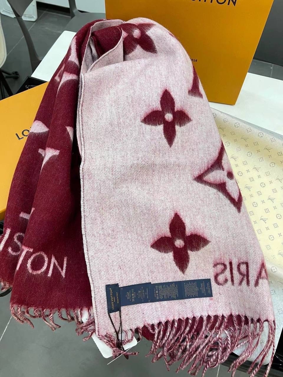 кашемировый шарф louis vuiton,шарф louis vuitton,шарф луи виттон суприм,шарф louis vuitton reykjavik бордовый,шарф луи виттон