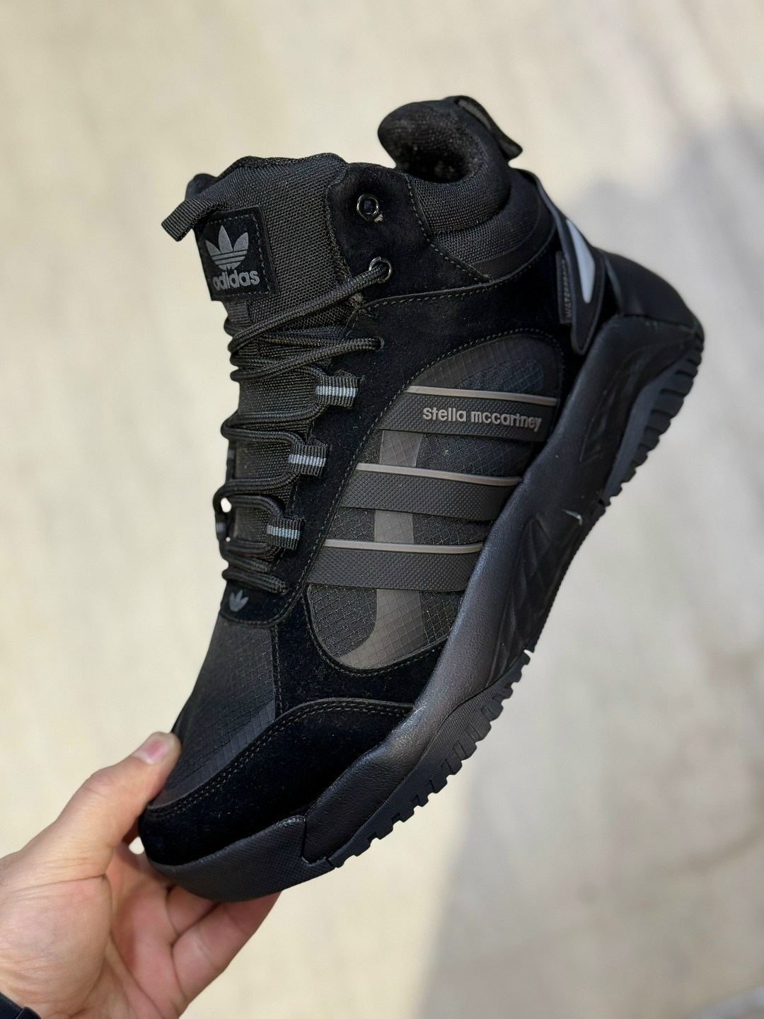 мужские зимние кроссовки adidas,зимние кроссовки adidas,зимние кроссовки с мехом adidas niteball hi,зимние кроссовки adidas niteball hi,мужские кроссовки adidas