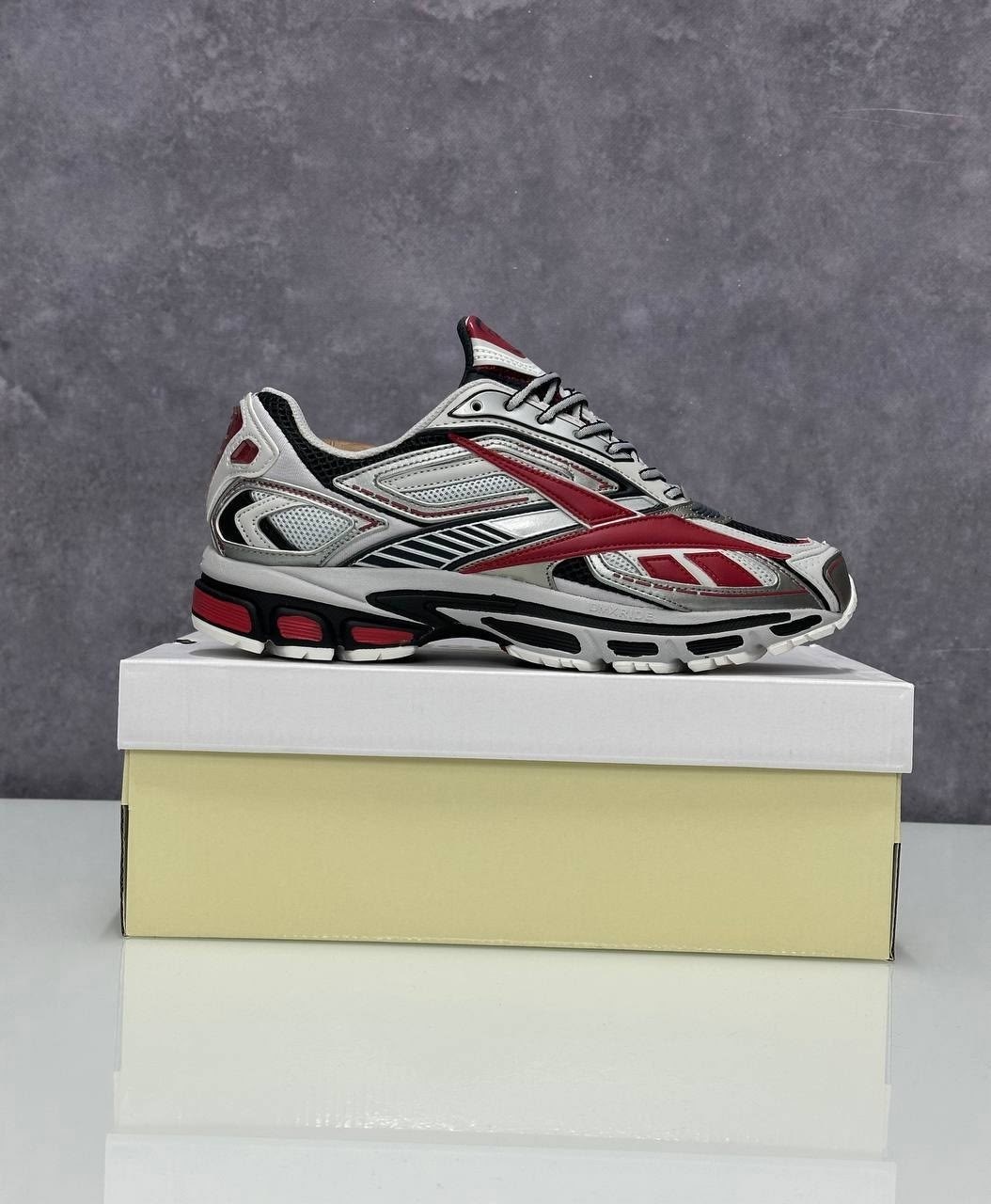 кроссовки reebok,кроссовки,спортивная ,мужские кроссовки reebok,кроссовки vetements