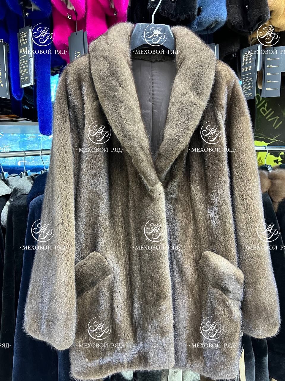 шубка из меха европейской норки с английским воротником,норковая шуба,шуба норка,норковый полушубок,шуба норковая английским воротником