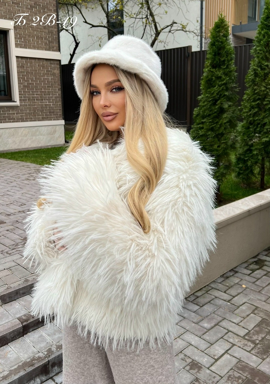 шуба модная,шуба искусственная,шуба из экомеха,шубка,шубы