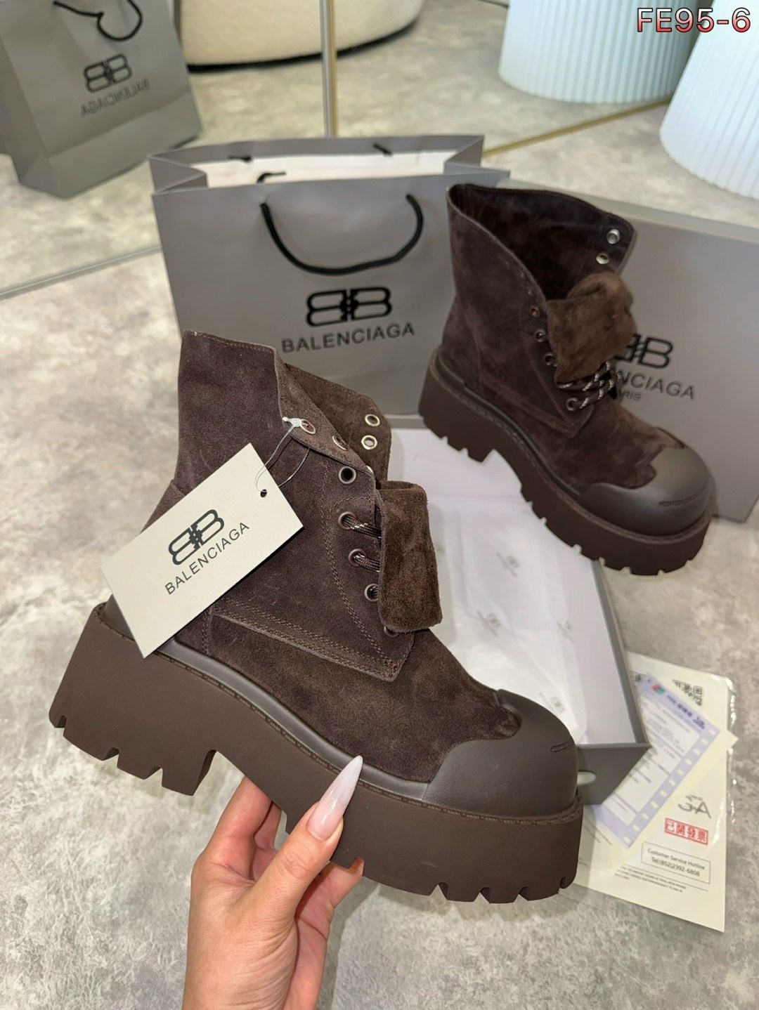 ,ботинки челси balenciaga,ботинки осенние balenciaga,ботинка,женские ботинки