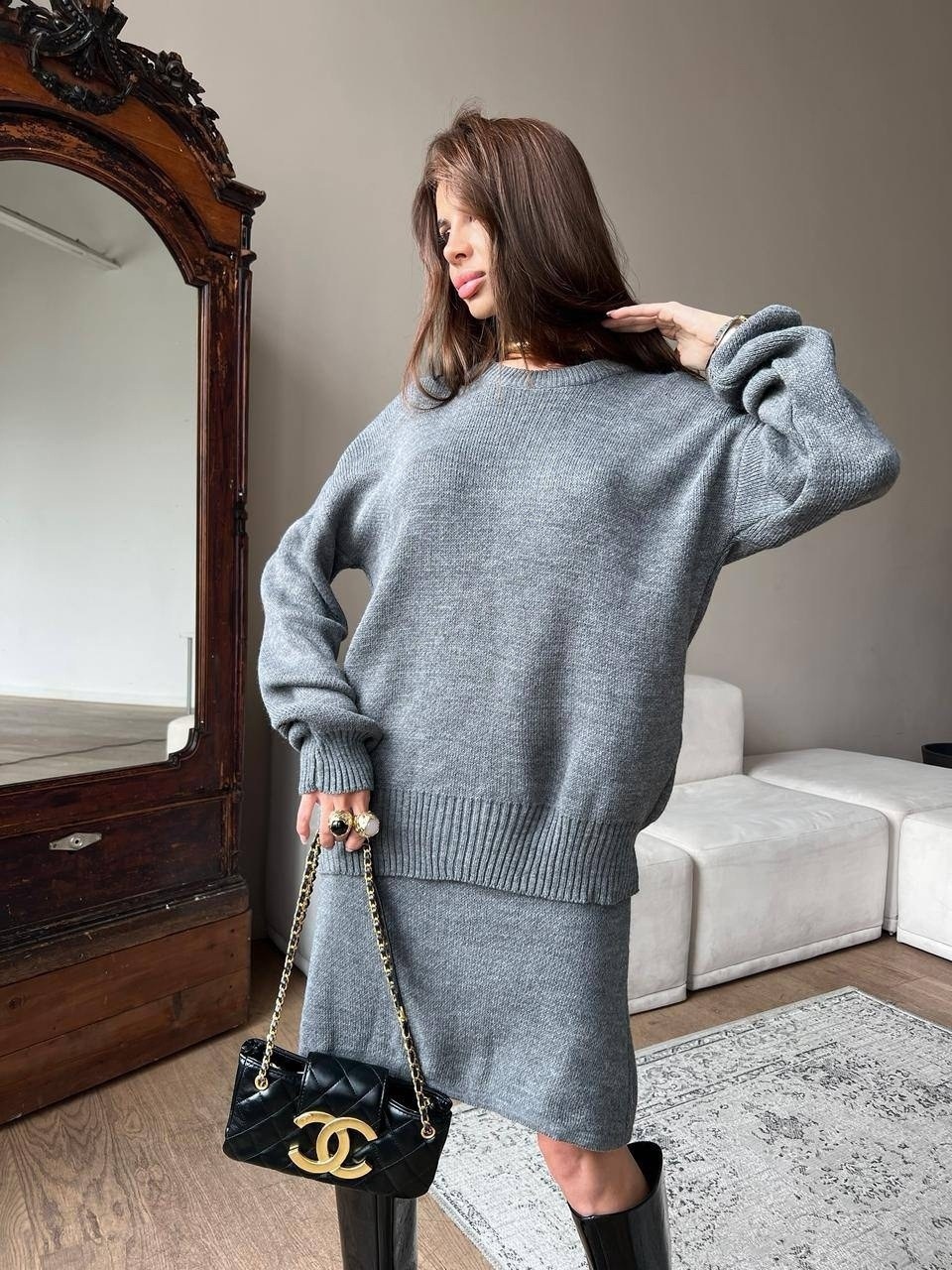 костюм платье и свитер теплый утк-style цвет серый,трикотажный костюм с юбкой вязаный,костюм платье в рубчик и джемпер оверсайз nazia shop,теплый трикотажный костюм с юбкой,костюм с юбкой трикотажный