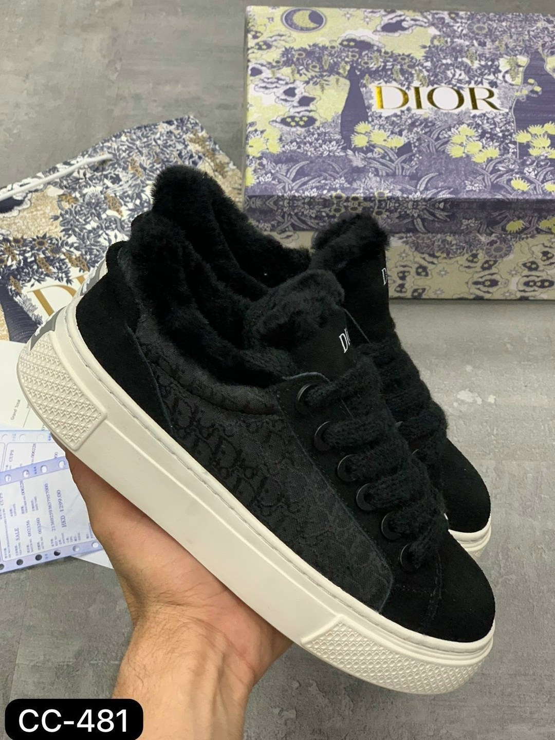 ,dior кроссовки,кеды диор,кеды christian dior,диор кроссовки