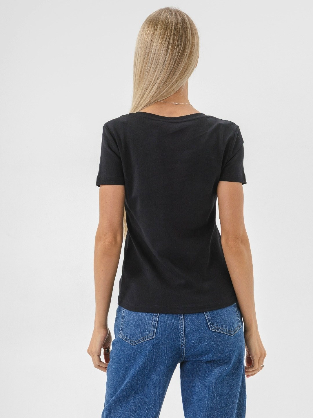 футболка женская,джинсы женские,одежда для женщин,футболка базовая большая,черная футболка женская